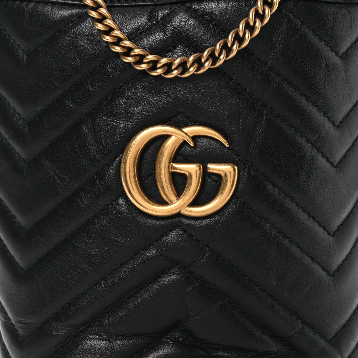 Calfskin Matelasse Mini GG Marmont 2.0 Bucket Bag Black