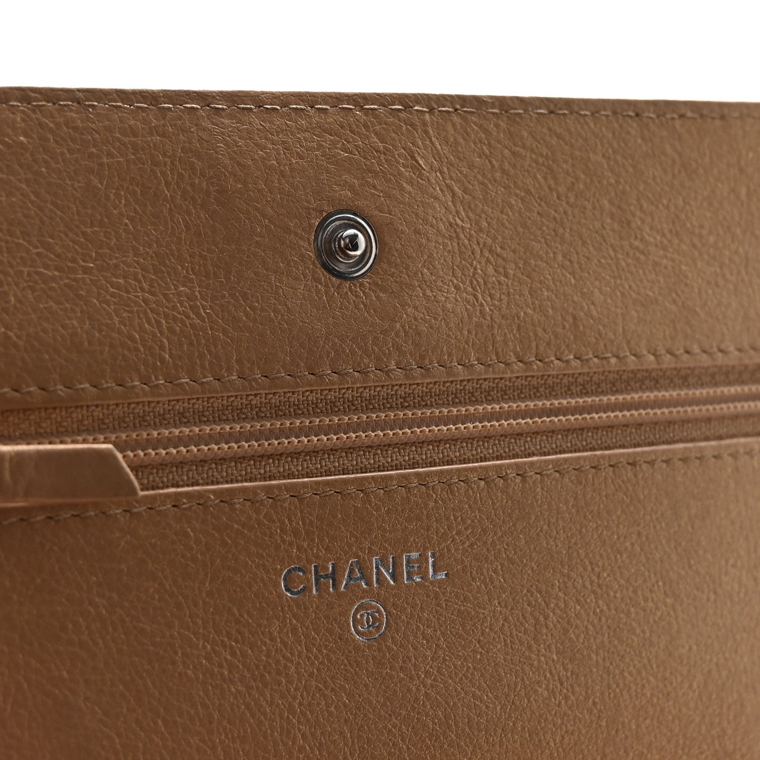 Metallic Calfskin Lucky Charms Casino 2.55 Reissue Wallet On Chain WOC Beige