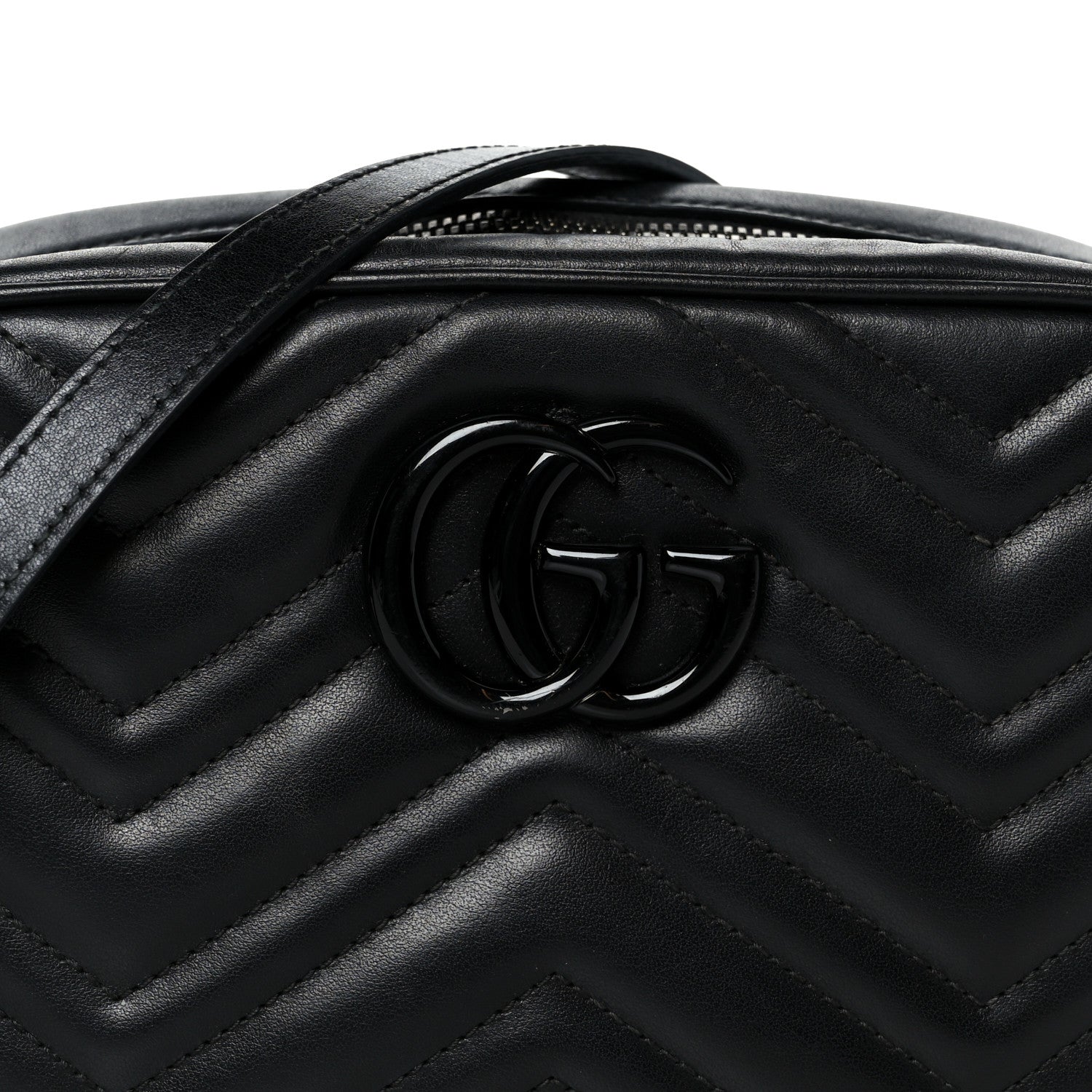 Calfskin Matelasse Monochrome Small GG Marmont Chain Shoulder Bag Black