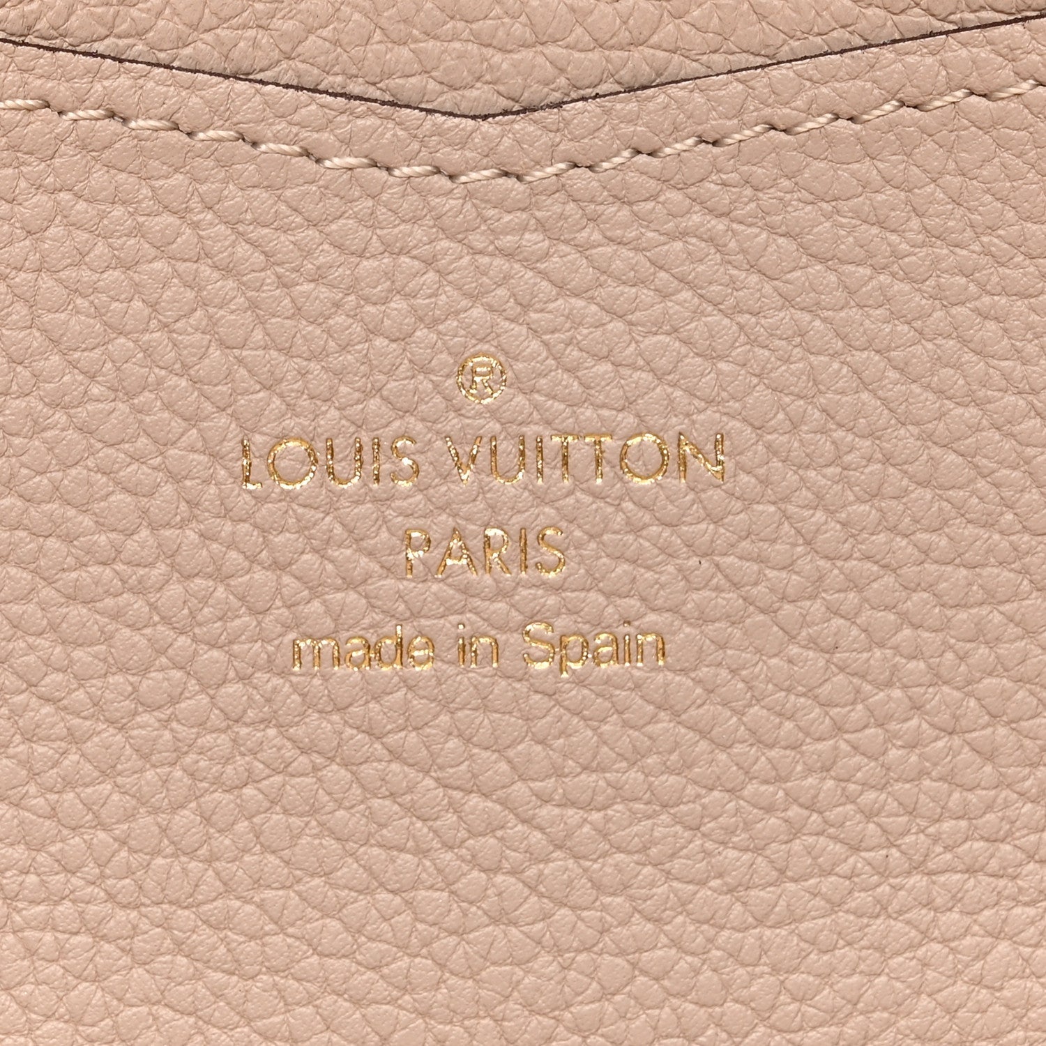 Calfskin Zippy Lockme Wallet Greige