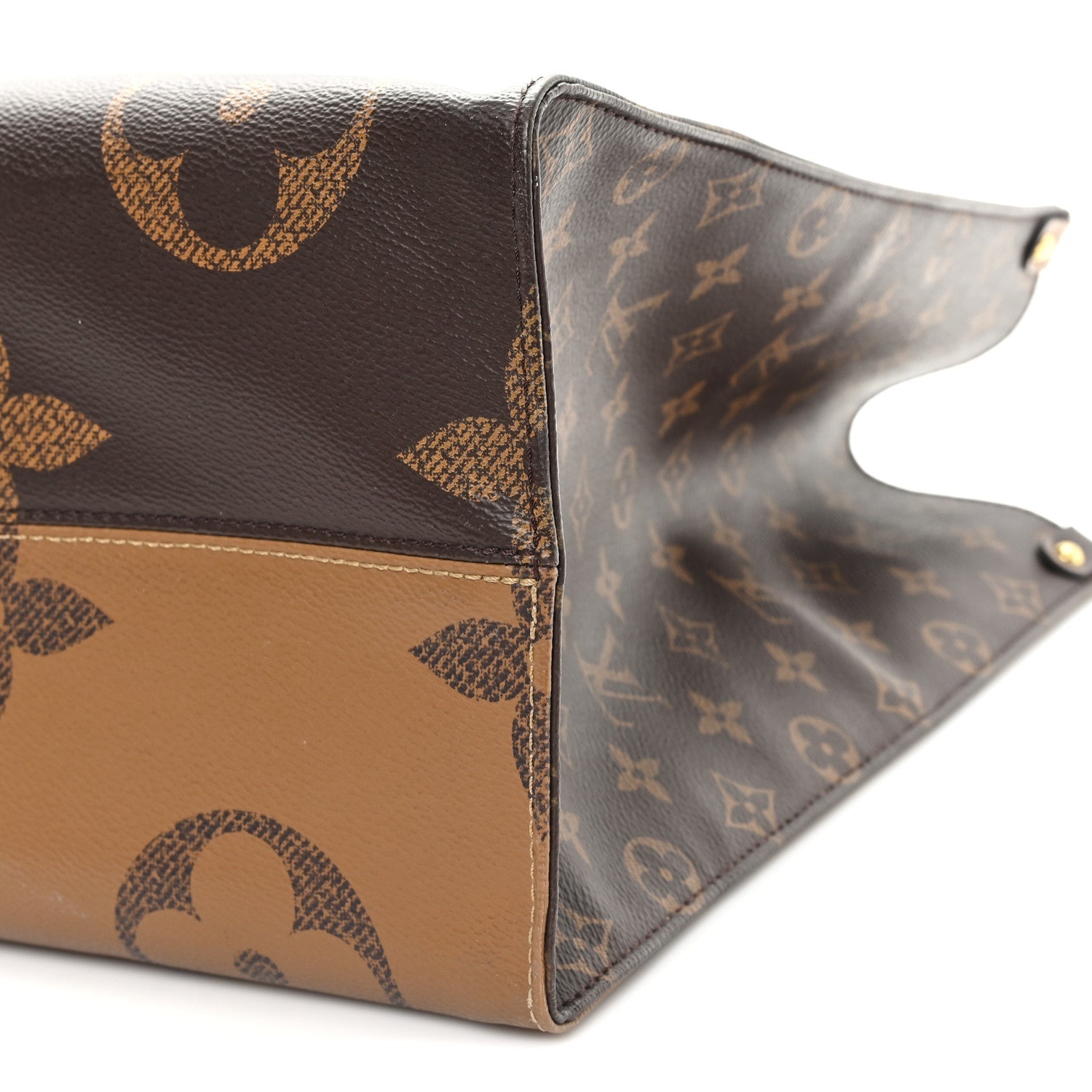 Reverse Monogram Giant Onthego GM