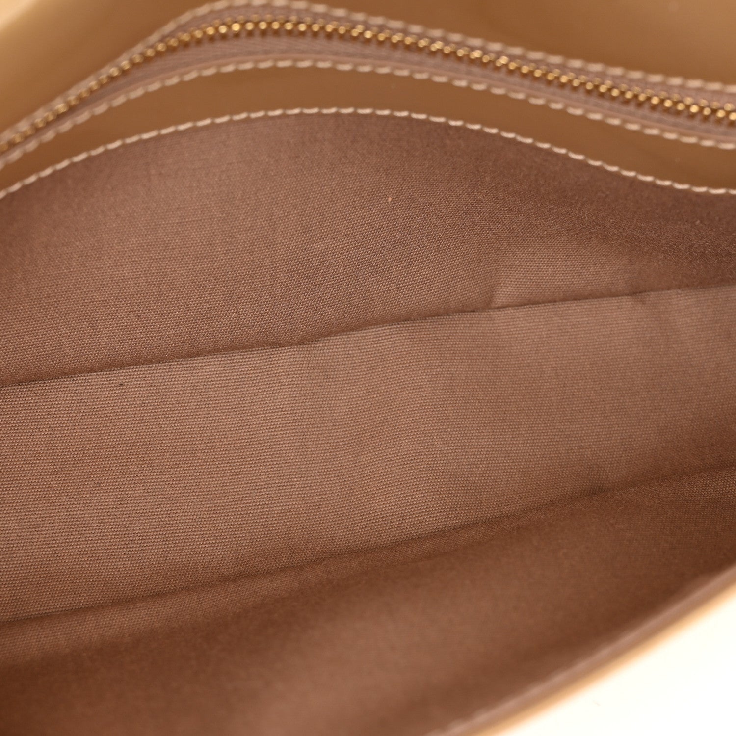 Patent Sobe Clutch Beige Poudre