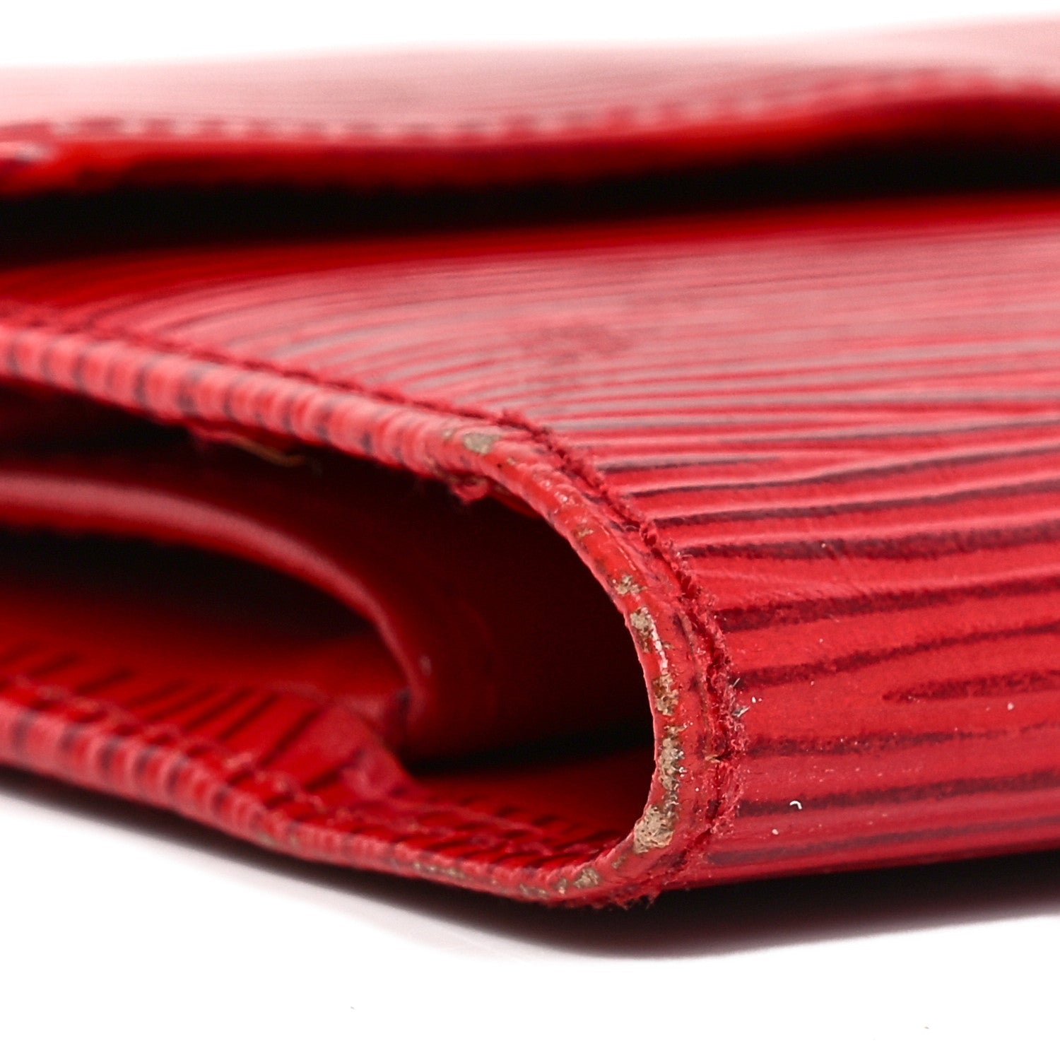 Epi Porte Tresor International Wallet Castillan Red