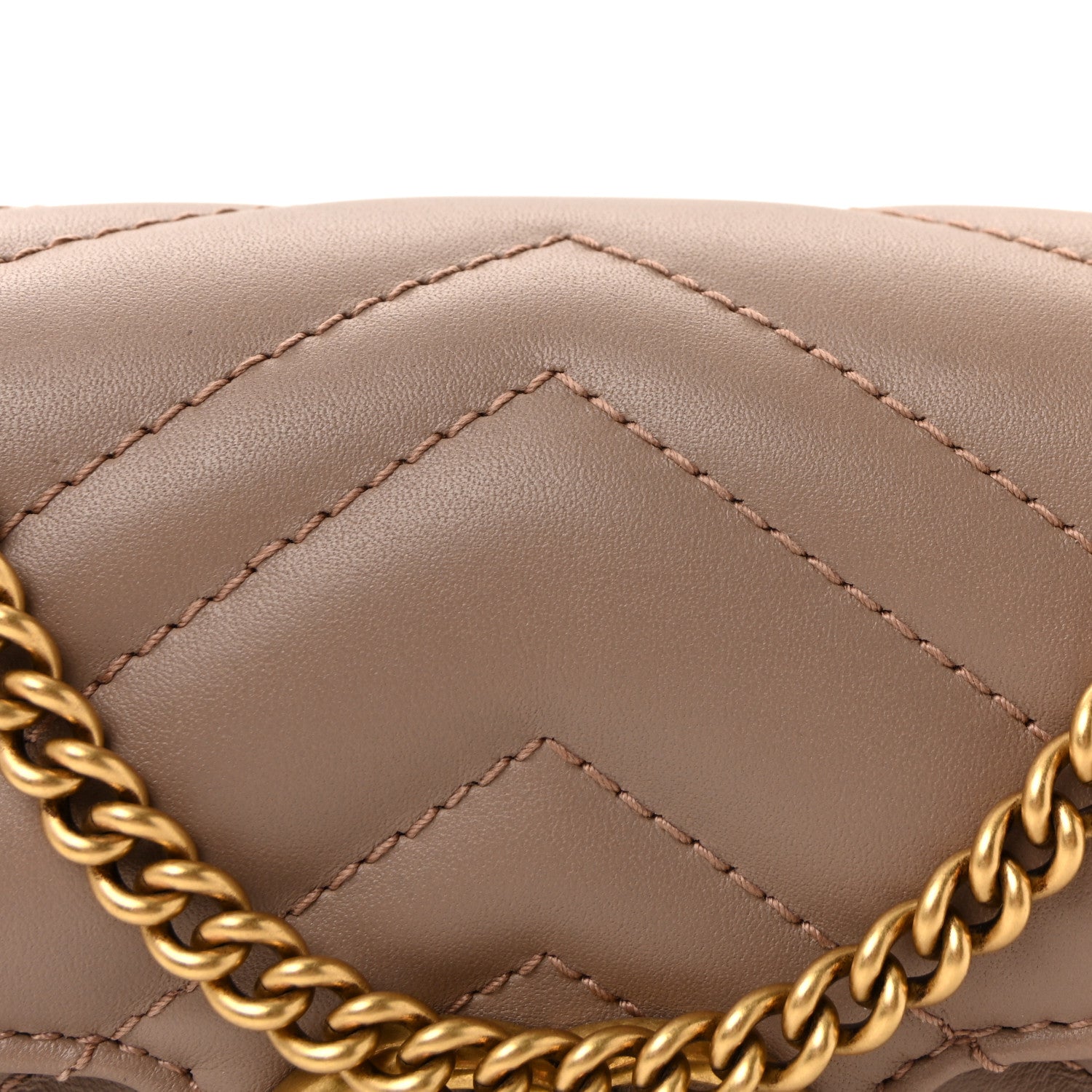 Calfskin Matelasse Super Mini GG Marmont Shoulder Bag Porcelain Rose