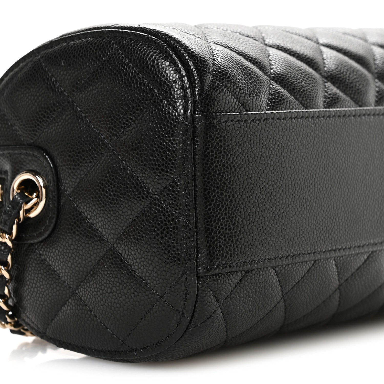 Caviar Quilted Barrel Clutch With Chain Black