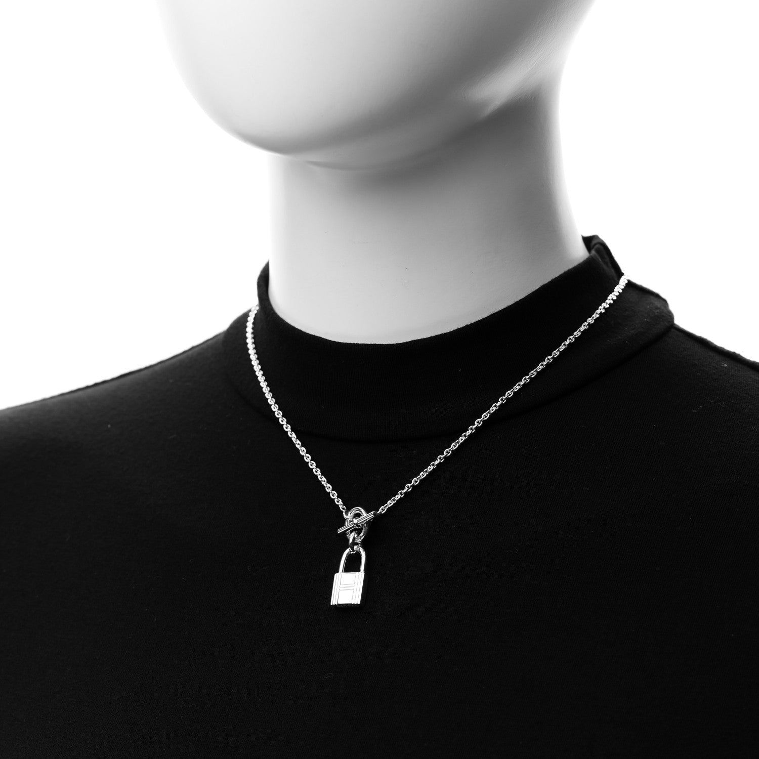 Sterling Silver Cadenas Kelly Lock Pendant Necklace