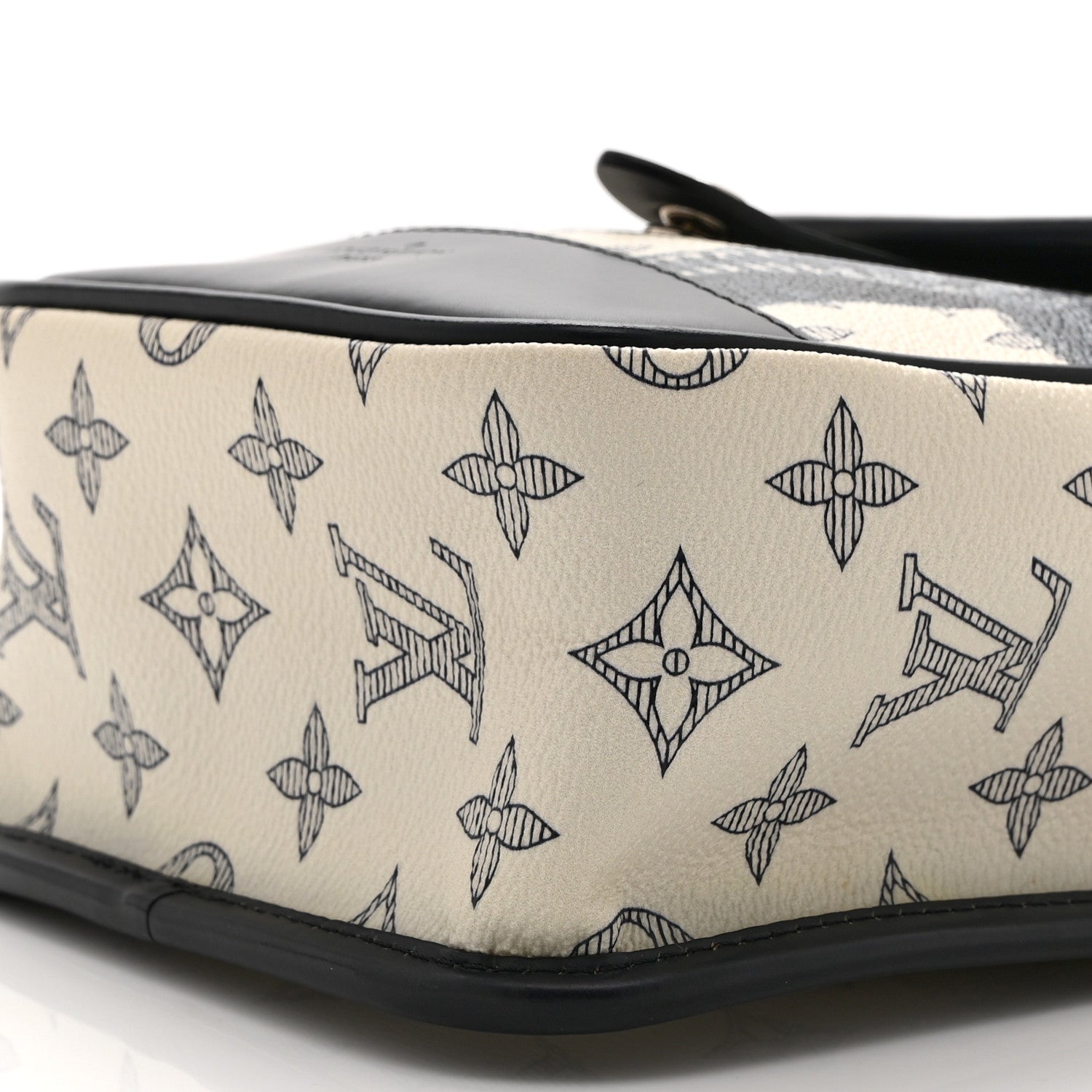 Savane Monogram Zebra Chapman Messenger BB White