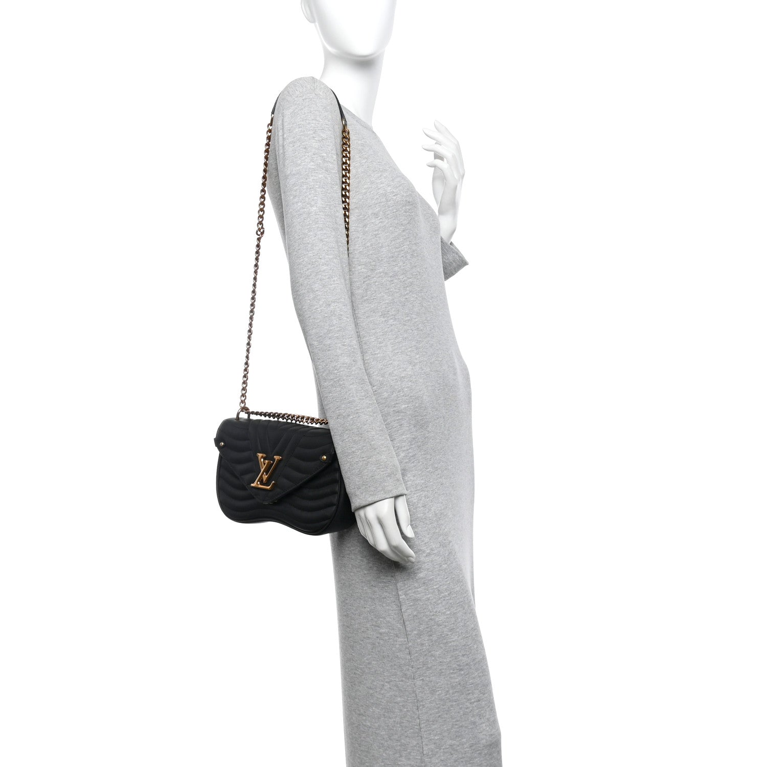 Calfskin New Wave Chain MM Black