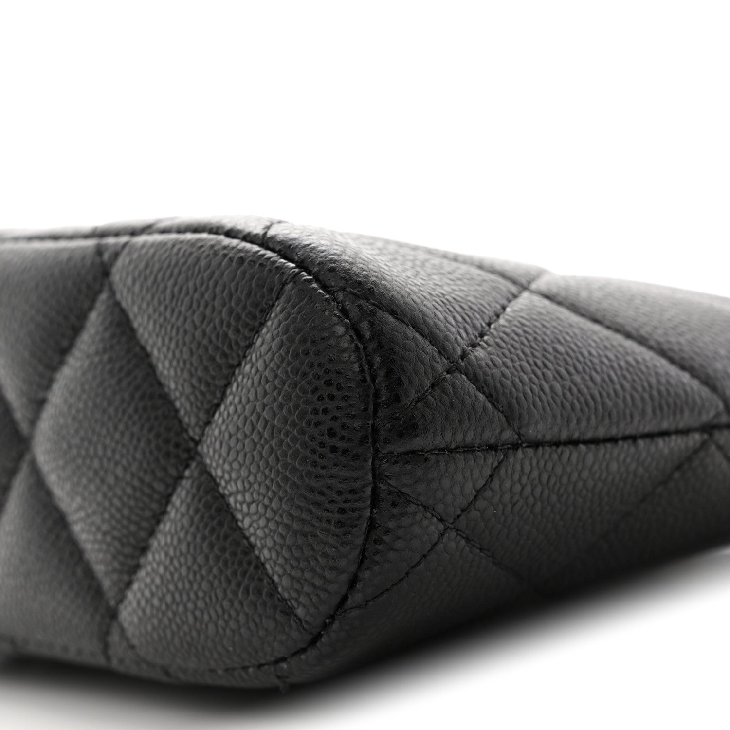 Caviar Quilted Classic Clutch With Chain Black