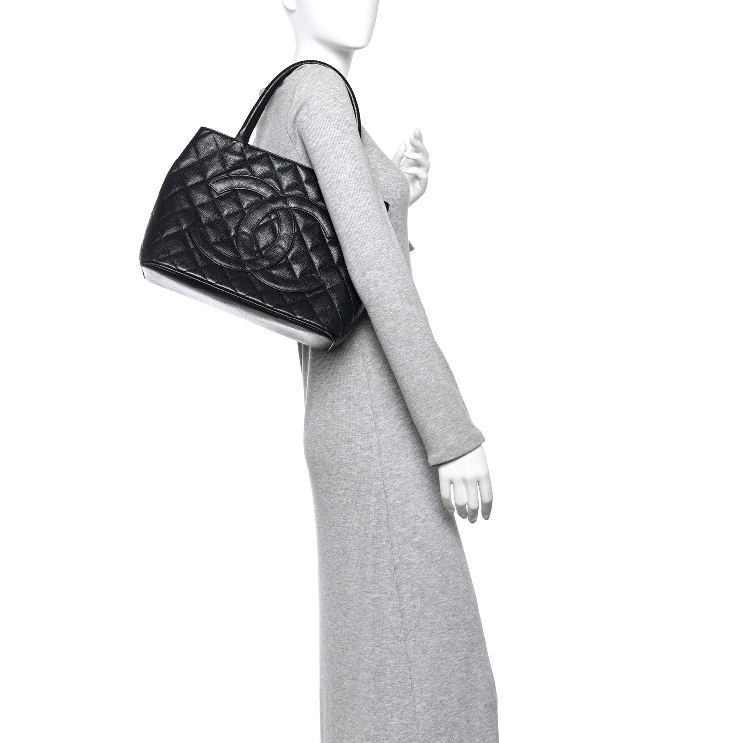 Caviar Quilted Medallion Tote Navy