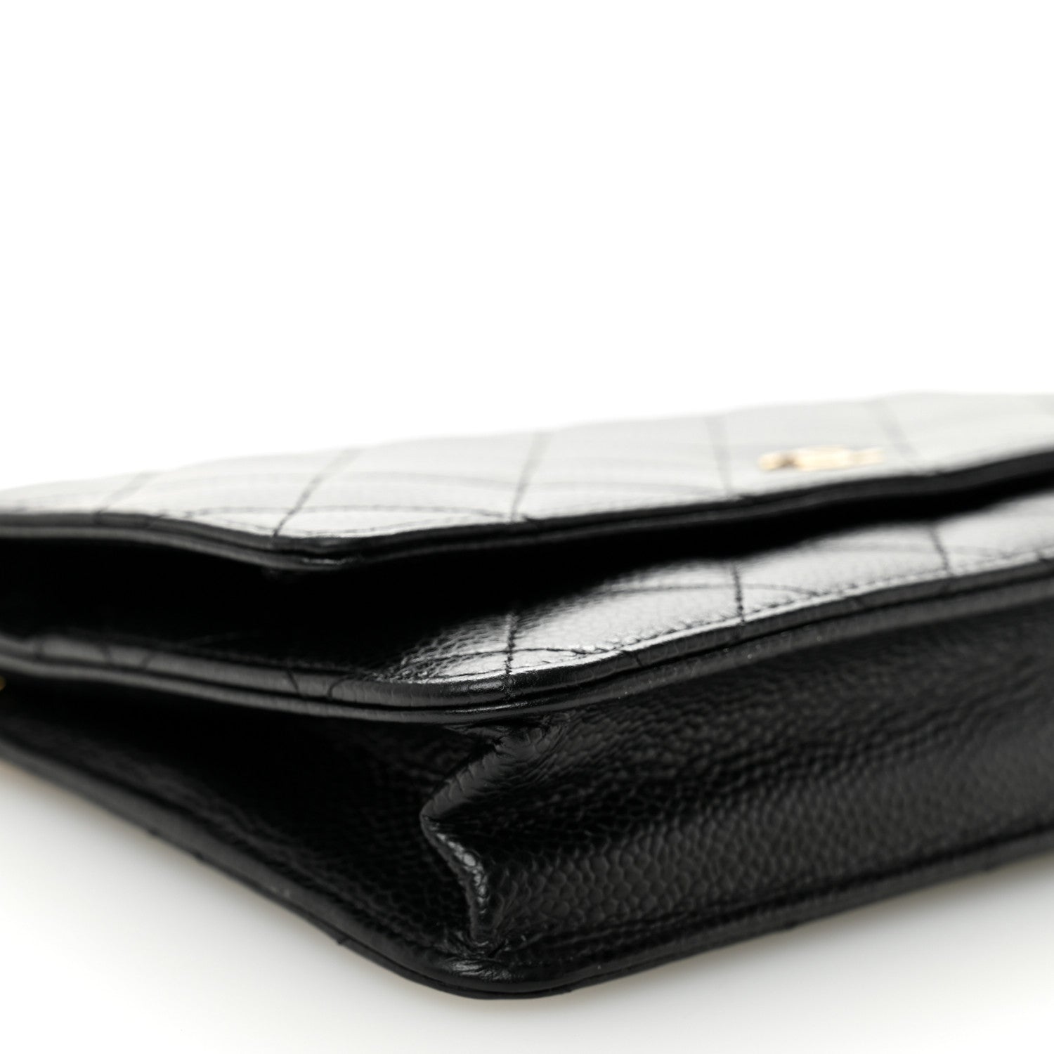 Caviar Quilted Wallet on Chain WOC Black