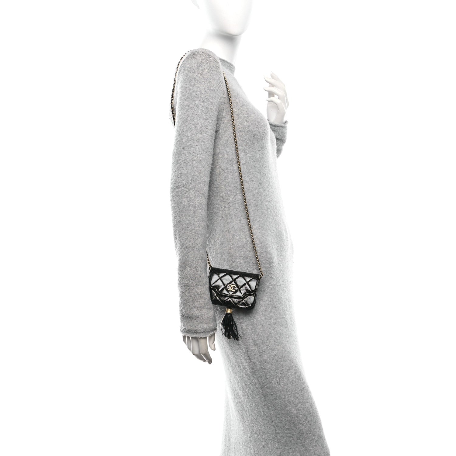 Crumpled Patent Lambskin Quilted Tassel Clutch With Chain Black