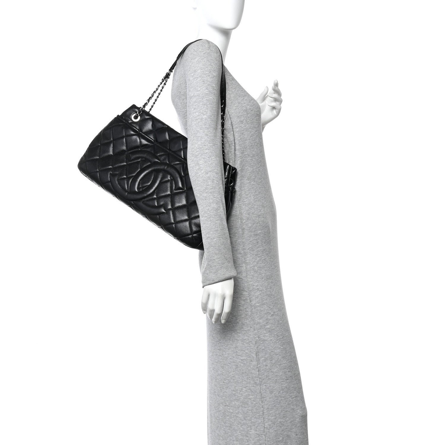 Caviar Quilted CC Timeless Soft Tote Black