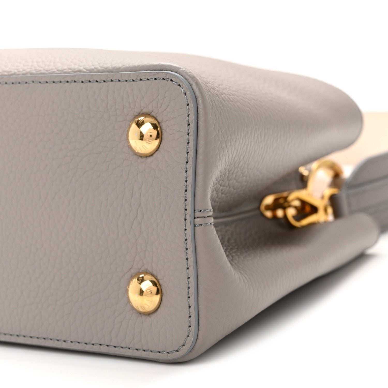 Taurillon Capucines MM Steeple Gray