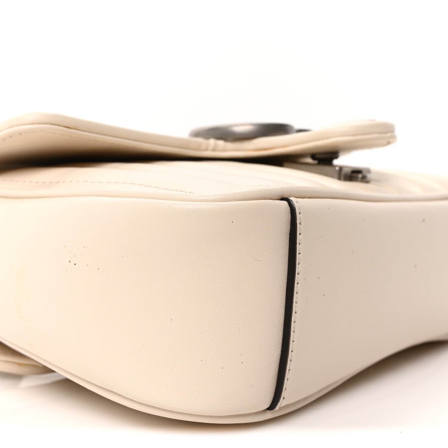 Calfskin Matelasse Aria Small GG Marmont Shoulder Bag Mystic White