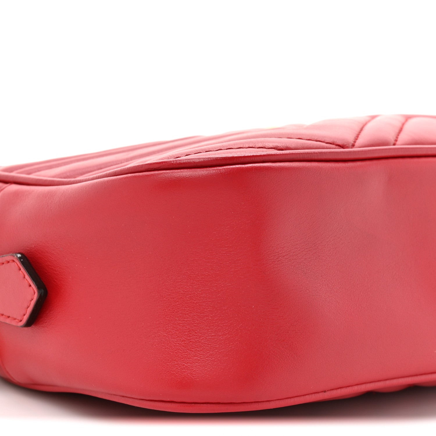 Calfskin Matelasse Small GG Marmont Chain Shoulder Bag Hibiscus Red