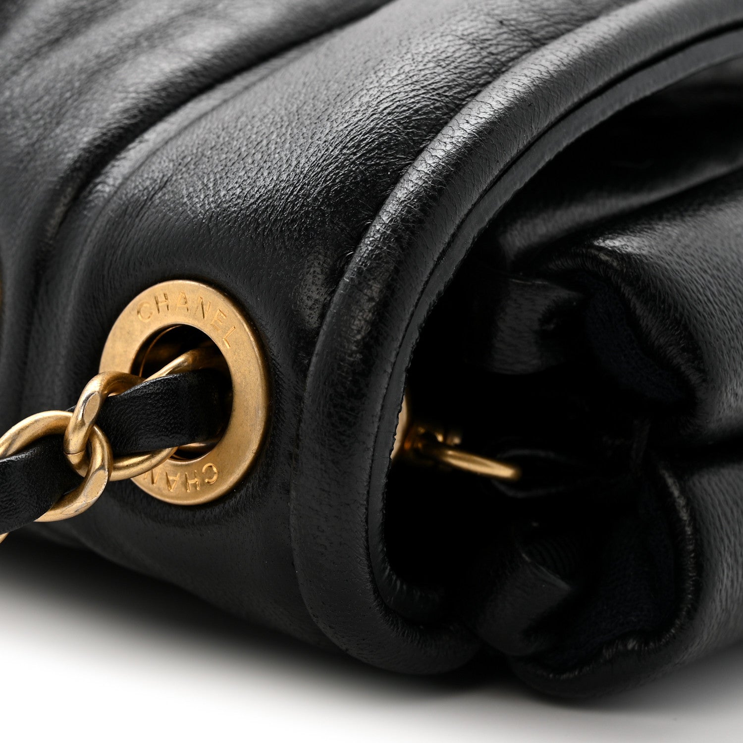 Lambskin Medium Simply Flap Black
