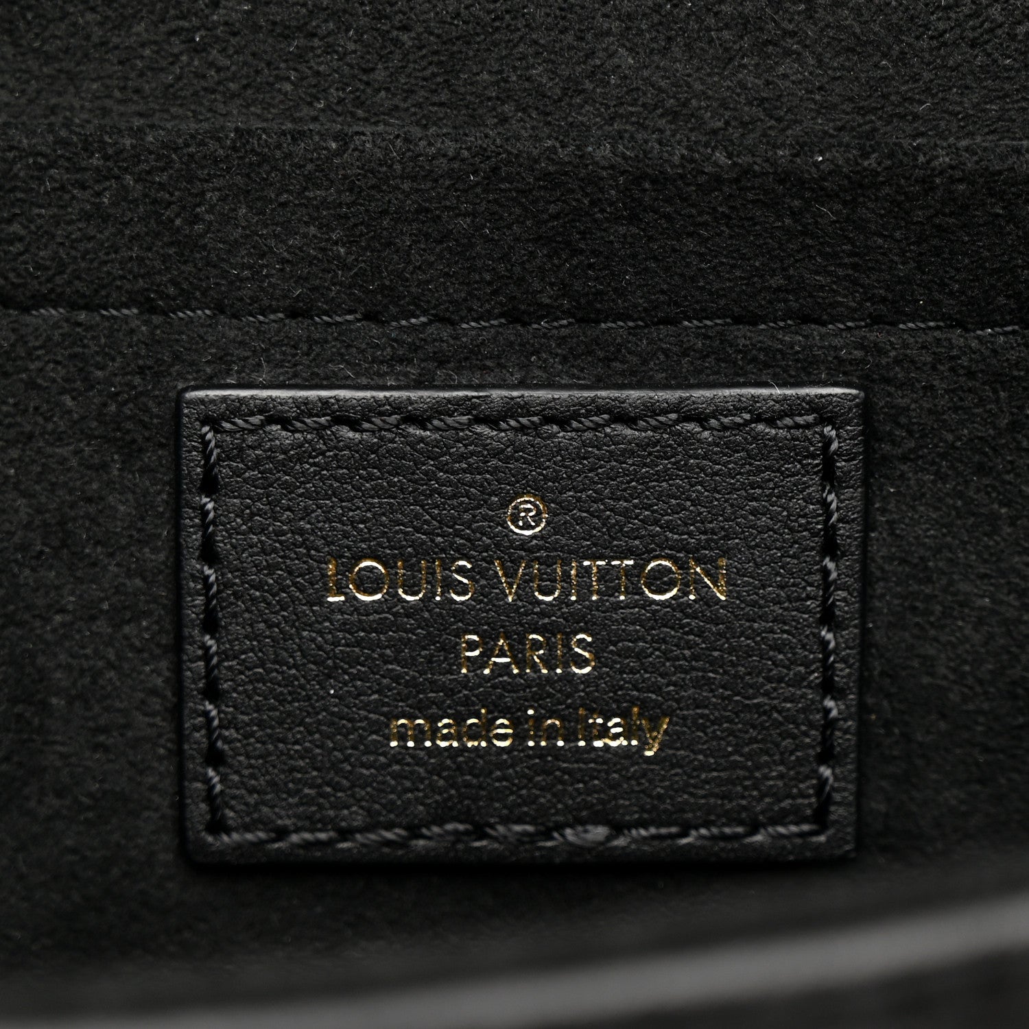 Calfskin New Wave Chain MM Black