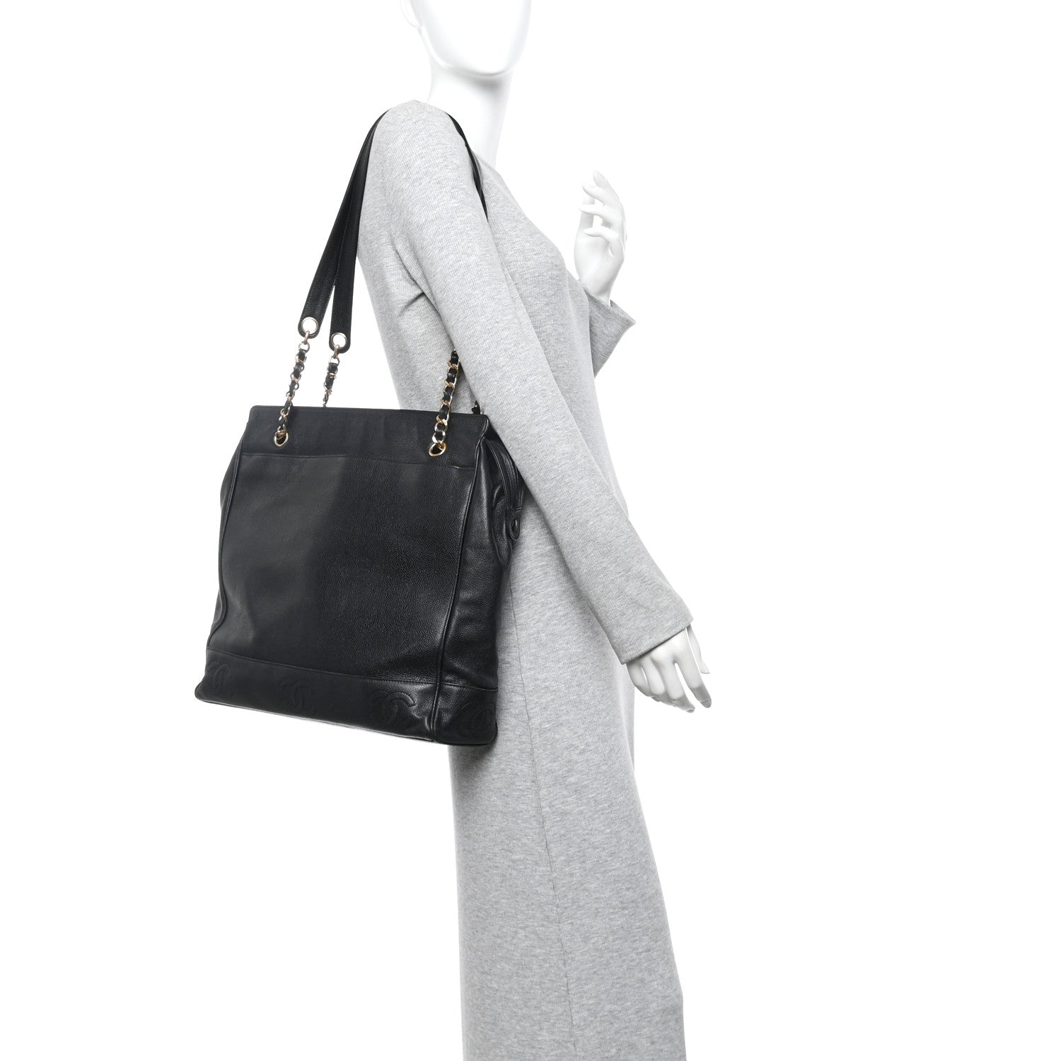 Caviar Triple CC Shoulder Bag Black