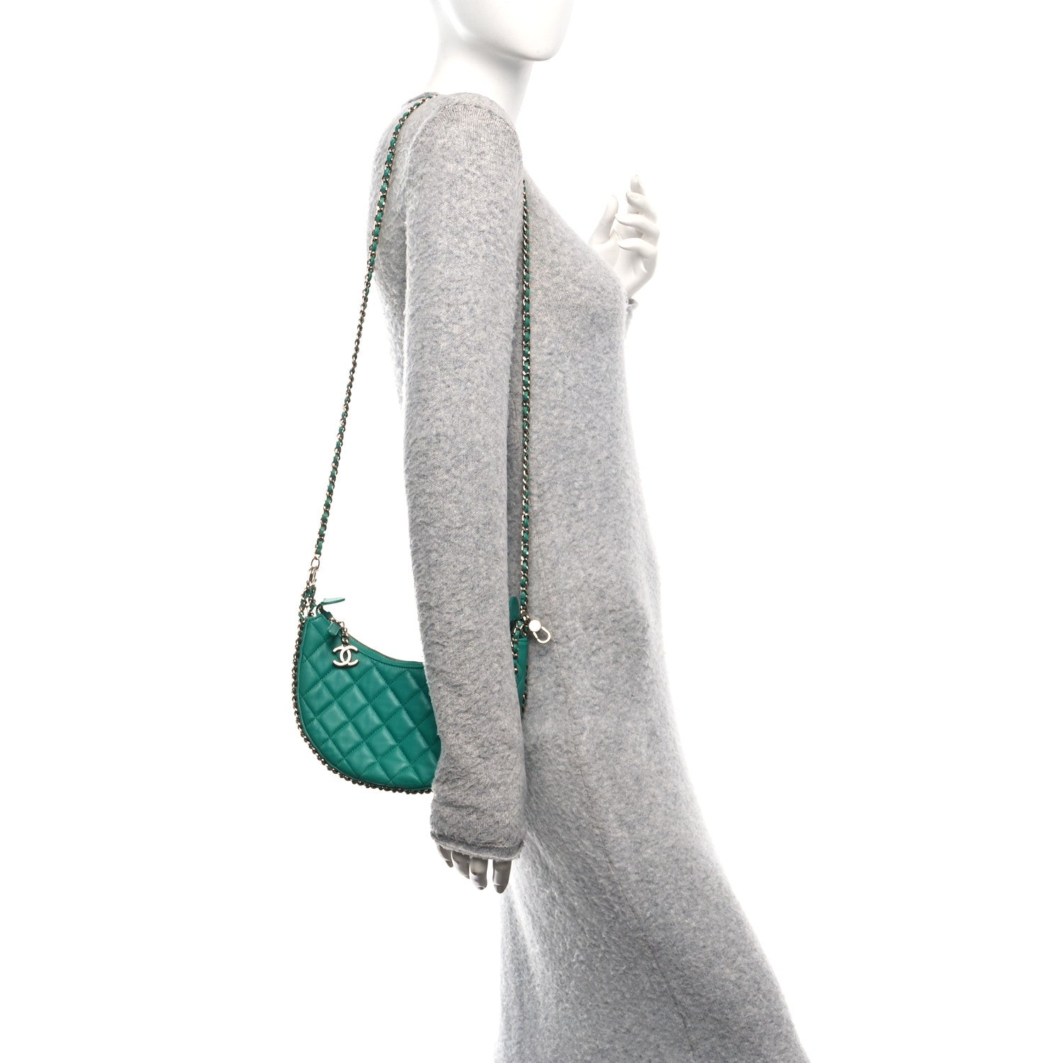 Lambskin Quilted Chain Around Hobo Green