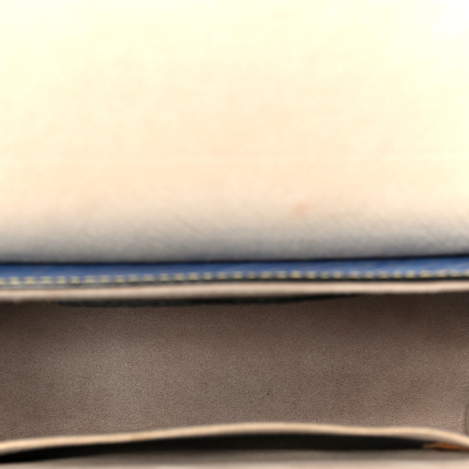 Epi Twist Shoulder Bag MM Denim Light