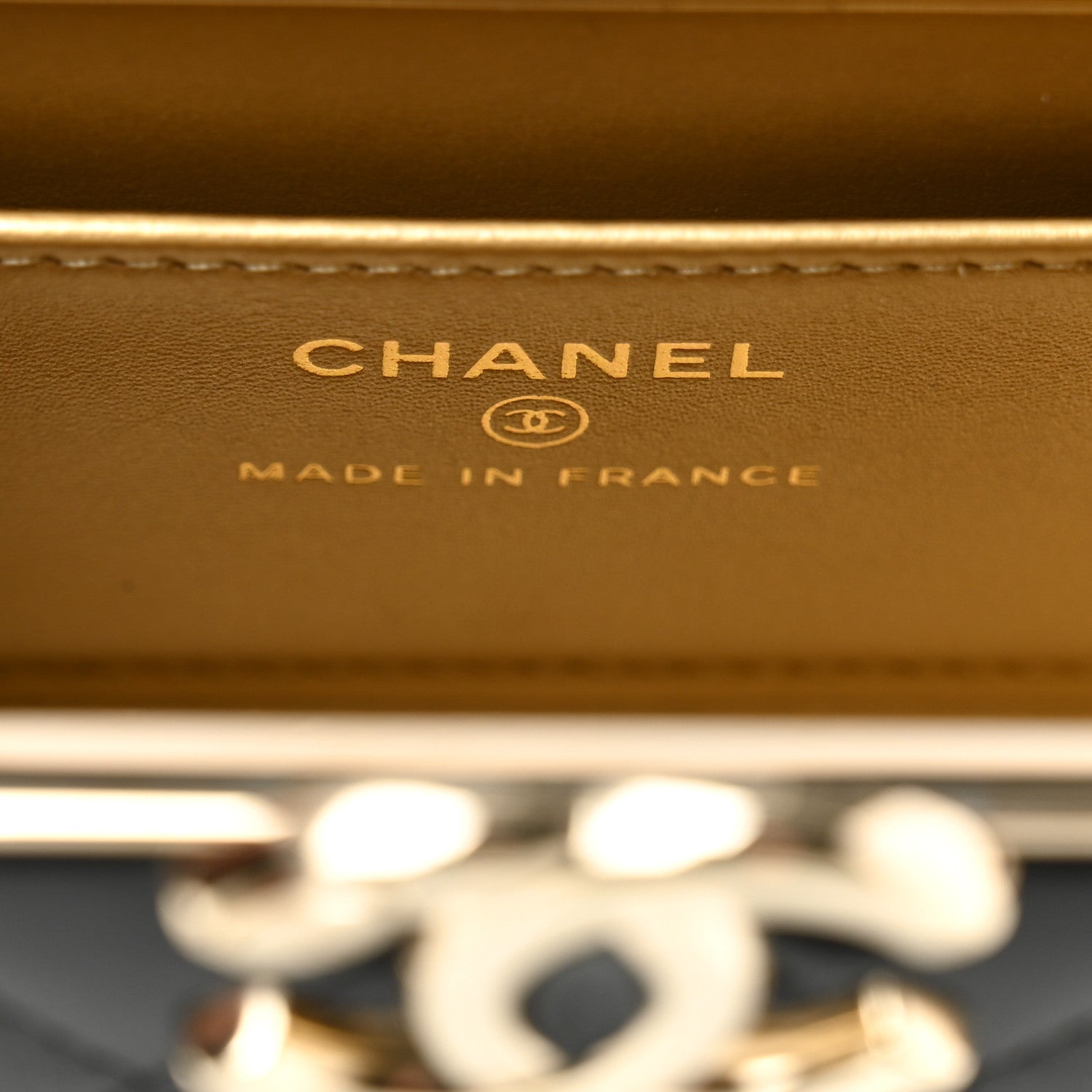 Lambskin Quilted Small Box With Chain Black