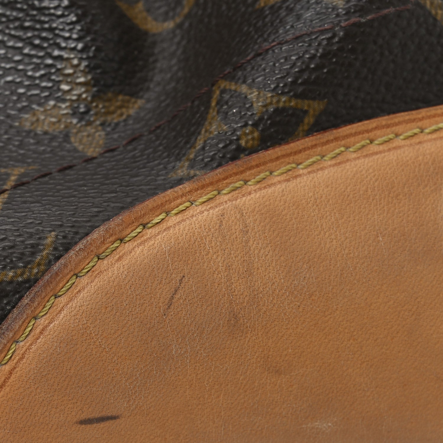 Monogram Beverly MM