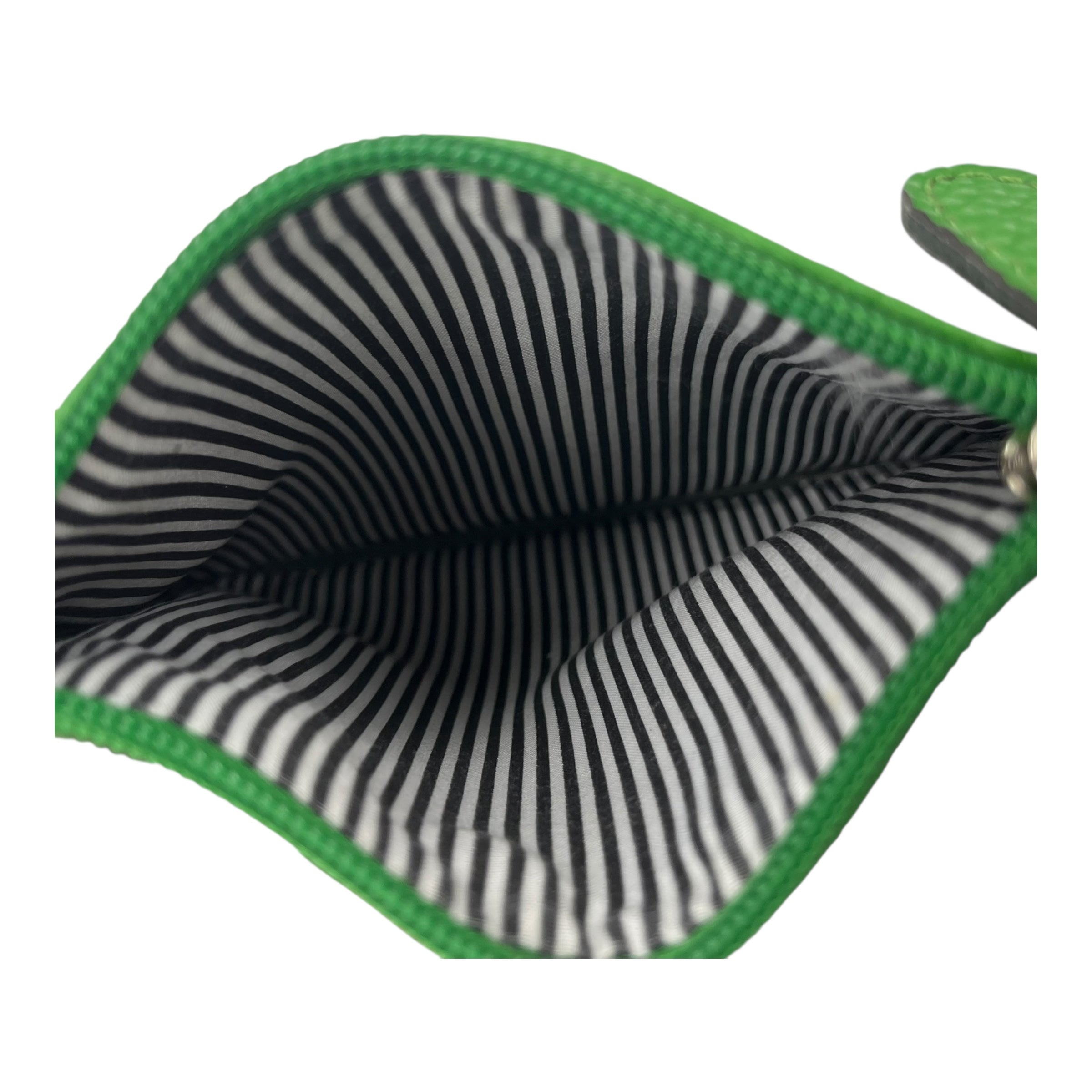 Wristlet By Clothes Mentor In Green, Size:Medium