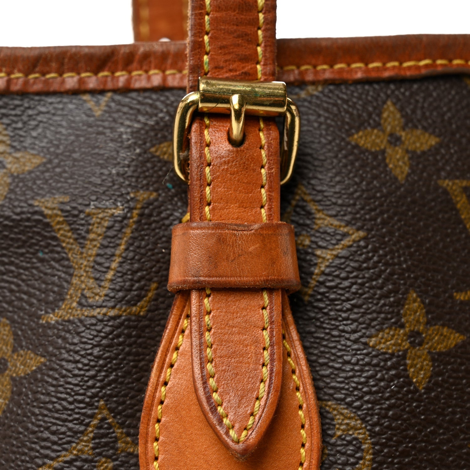 Monogram Petit Bucket 23