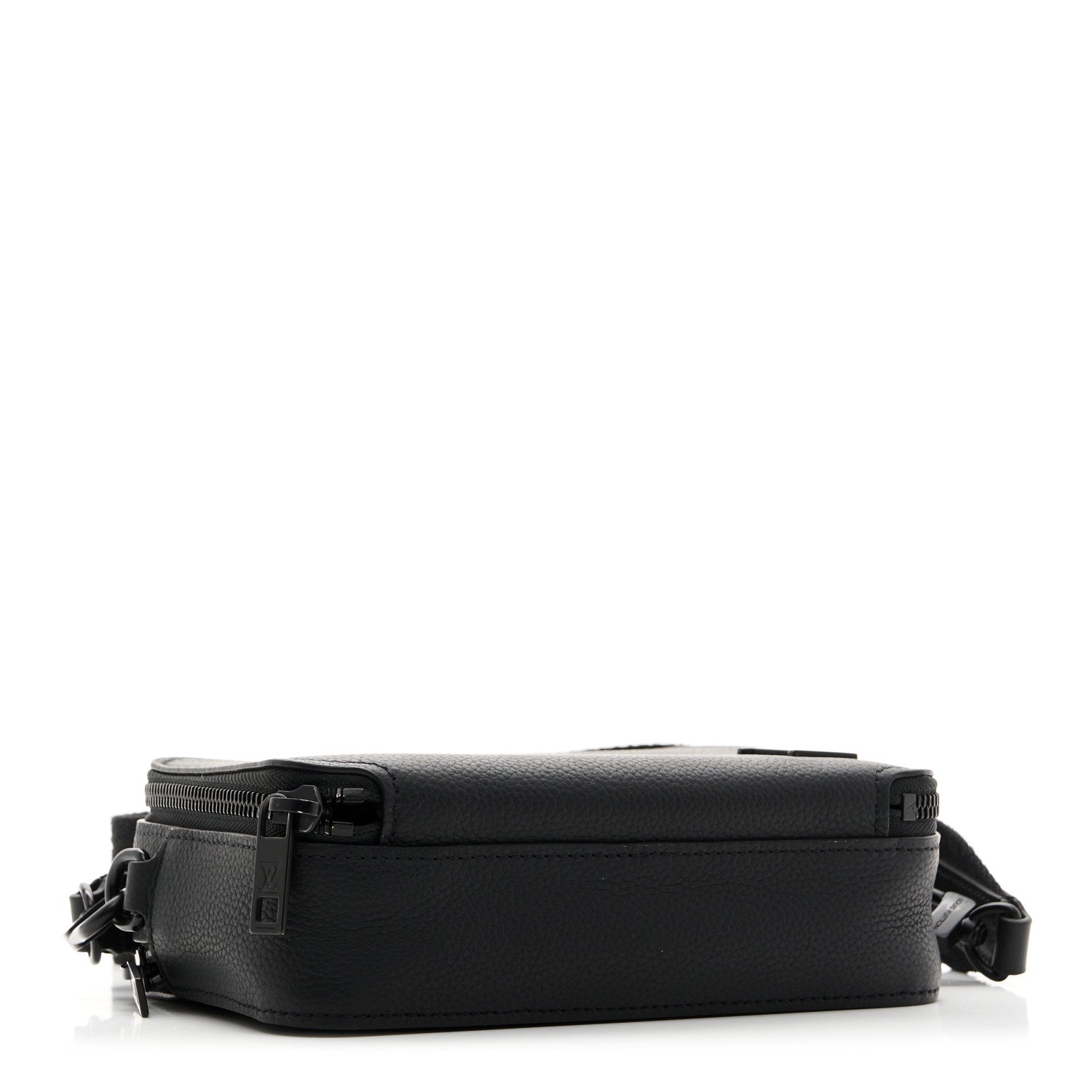 Calfskin Aerogram Alpha Wearable Wallet Black