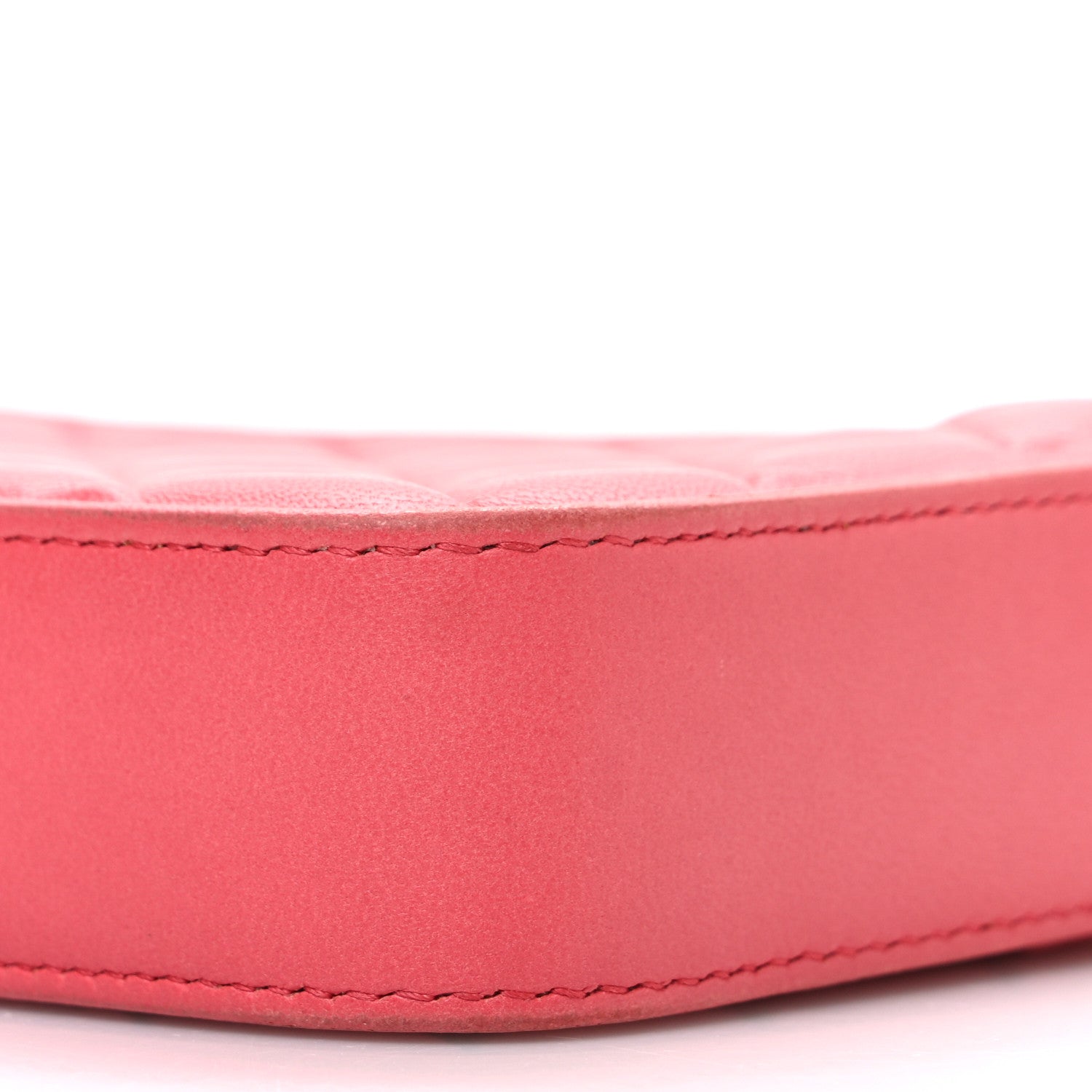 Lambskin Quilted Small Clutch With Chain Pink
