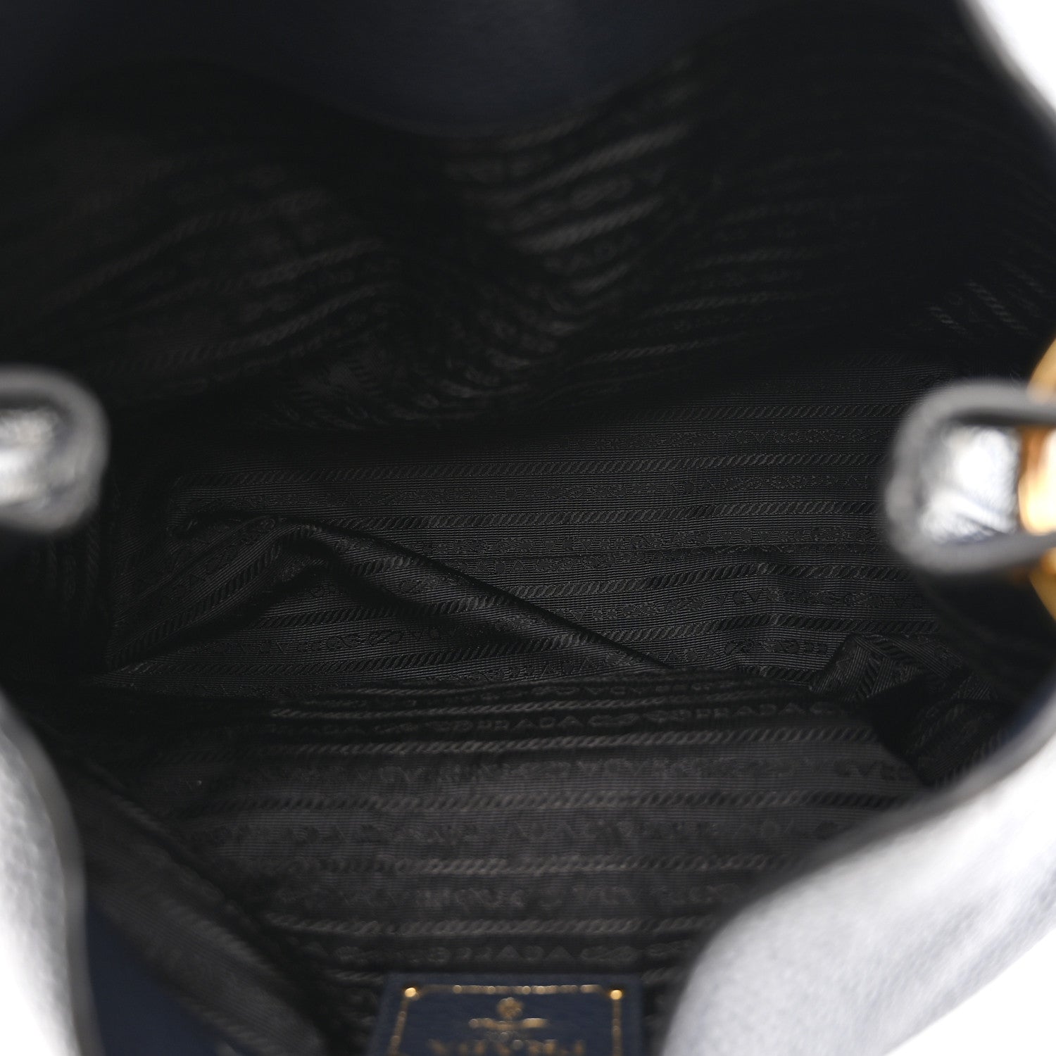 Vitello Phenix Embossed Logo Hobo Baltico