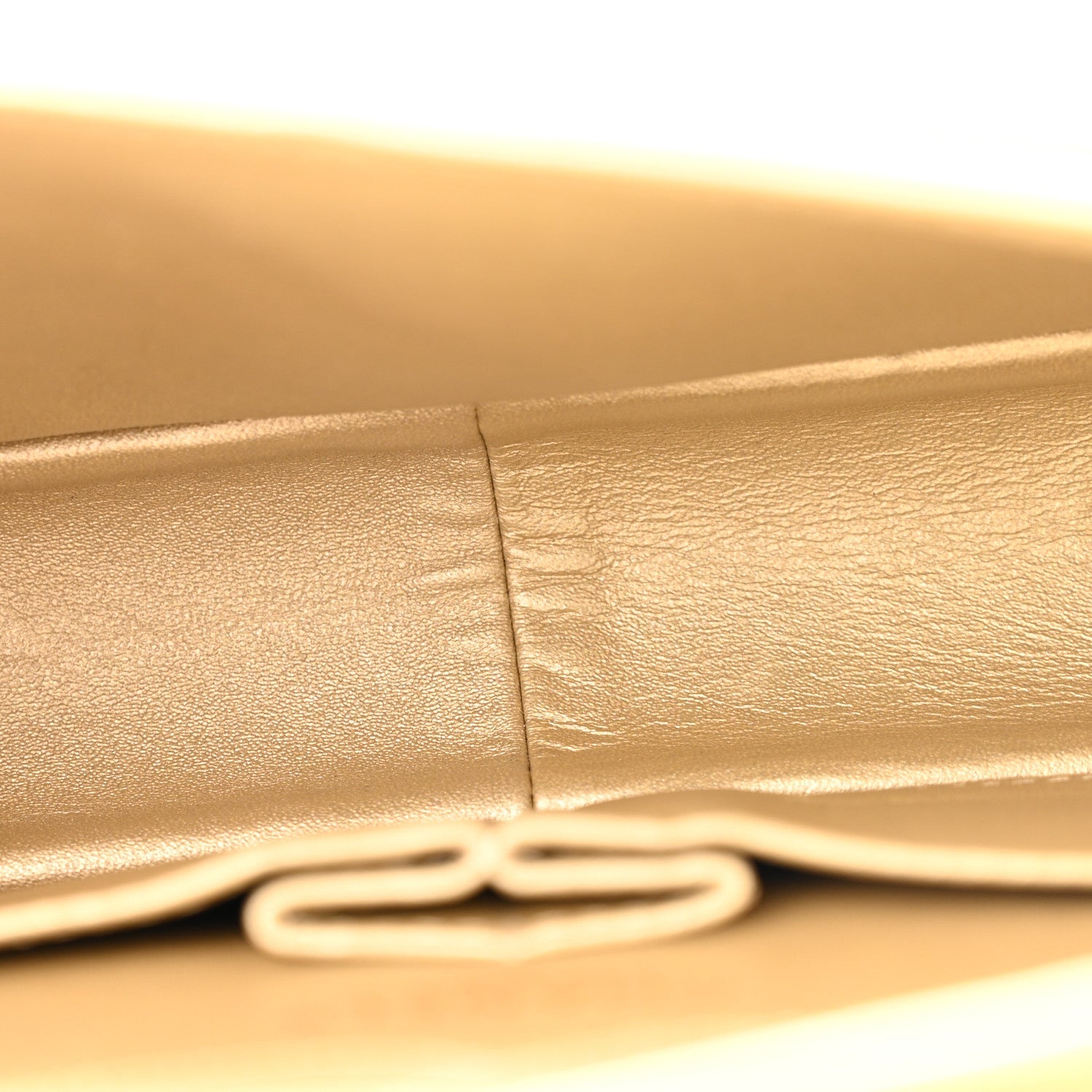 Metallic Aged Calfskin Quilted 2.55 Reissue 226 Flap Pale Gold