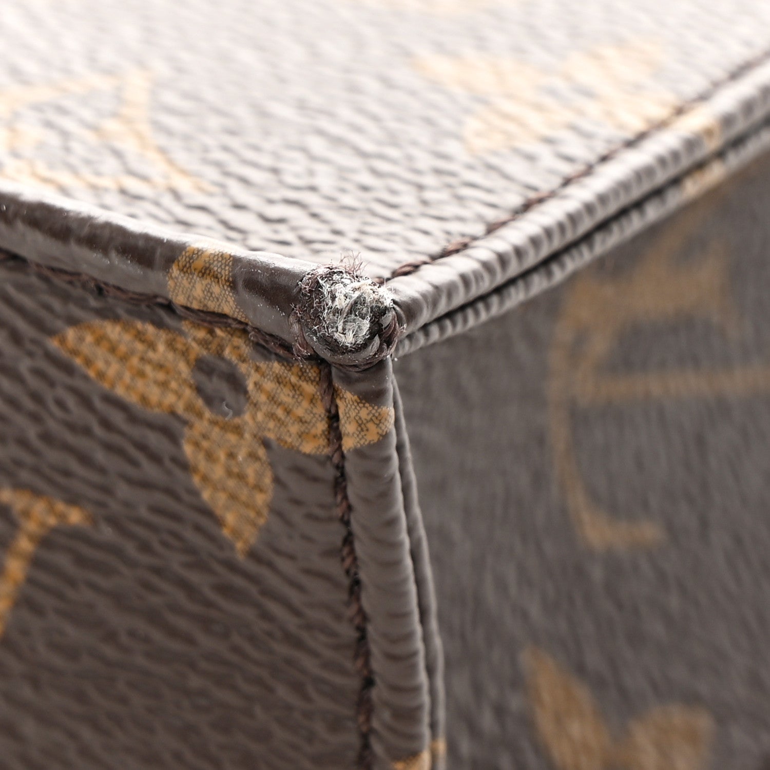 Monogram Petit Sac Plat