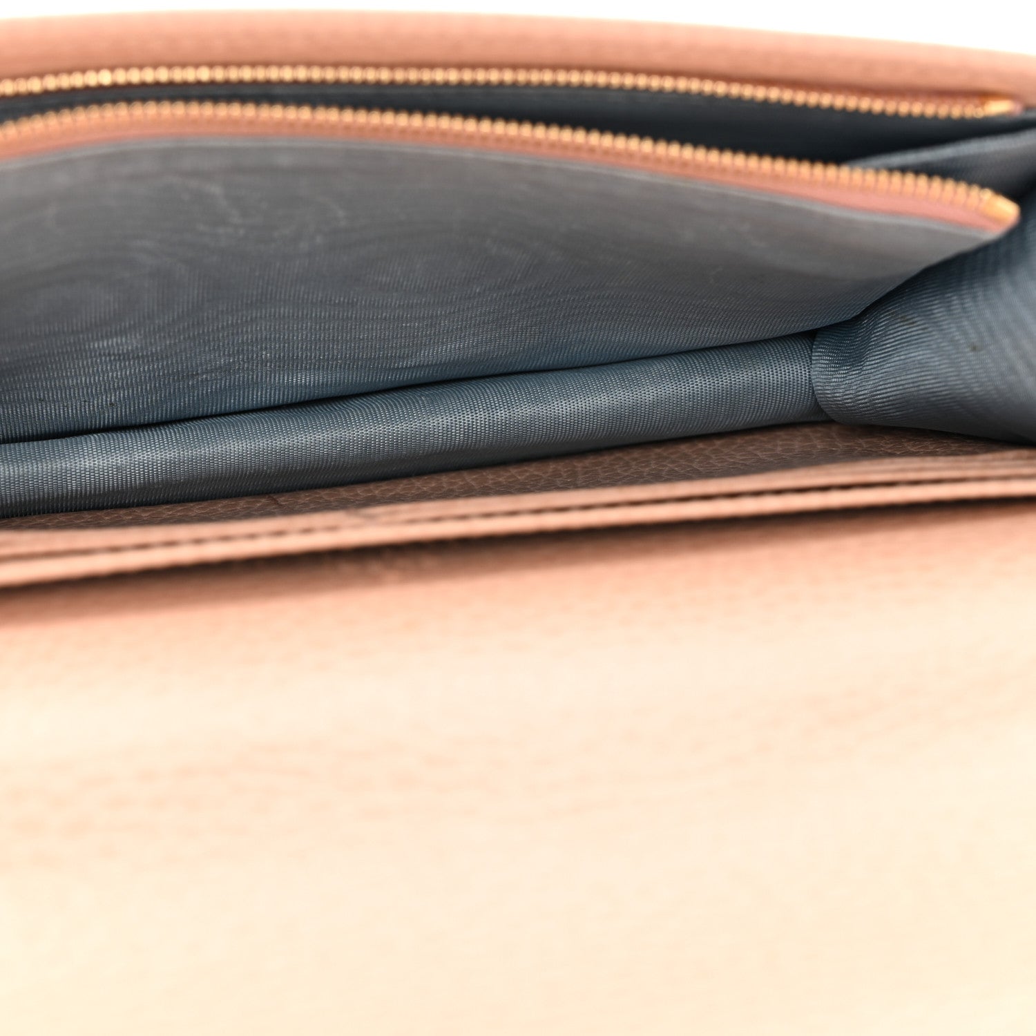 Dollar Calfskin Mini GG Marmont Chain Wallet Grey Light Pink