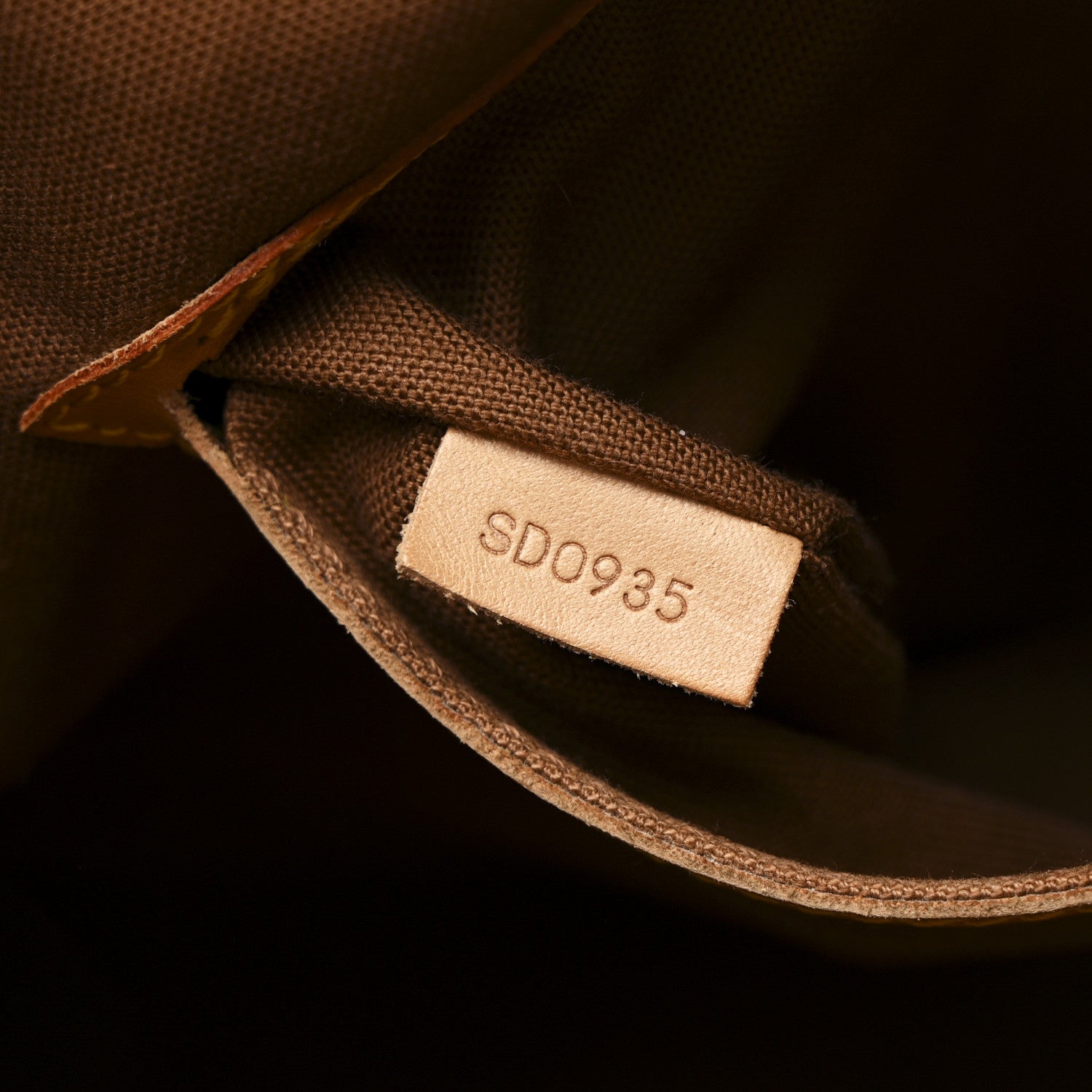 Monogram Alma PM