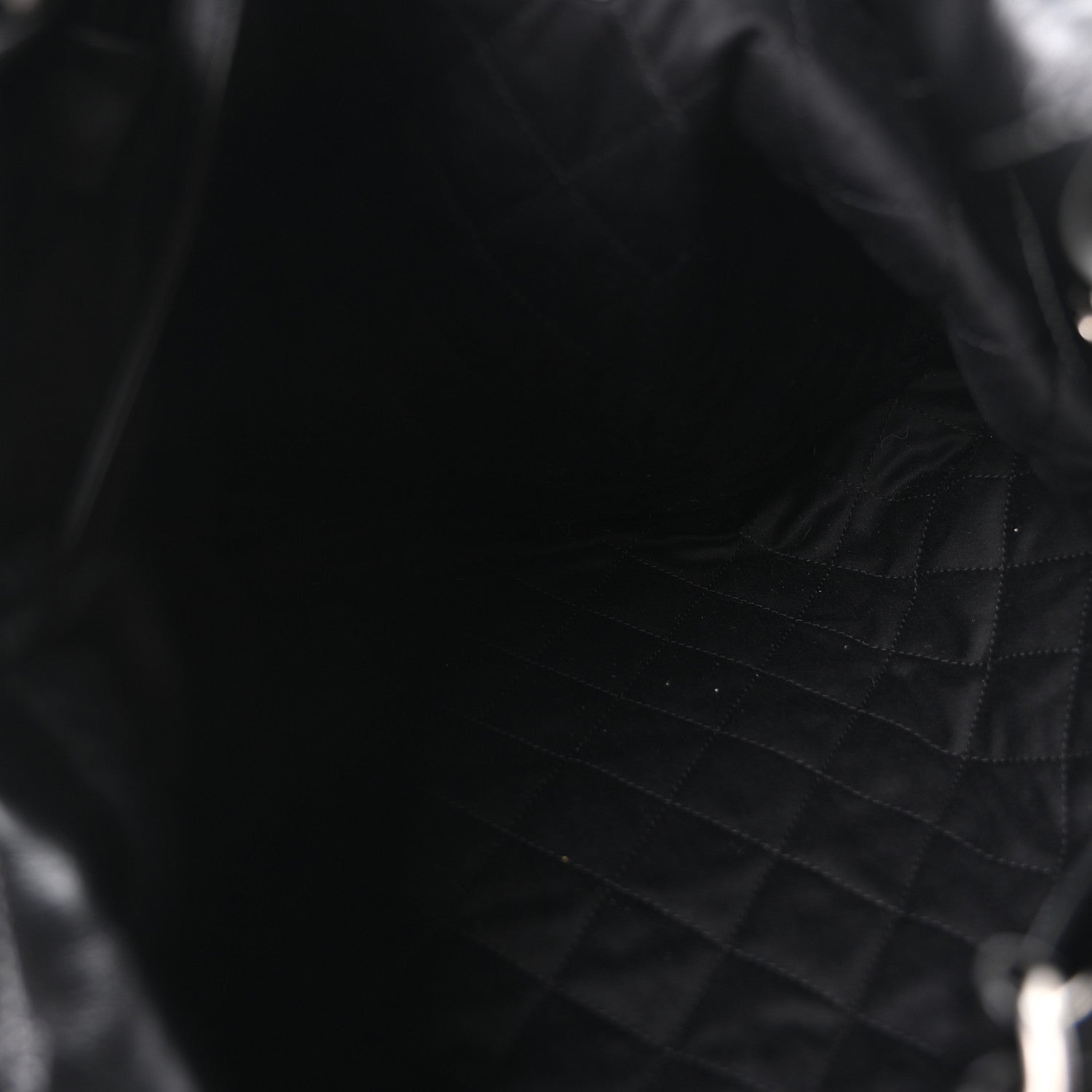 Metallic Shaded Calfskin Quilted Chanel 22 Black Silver