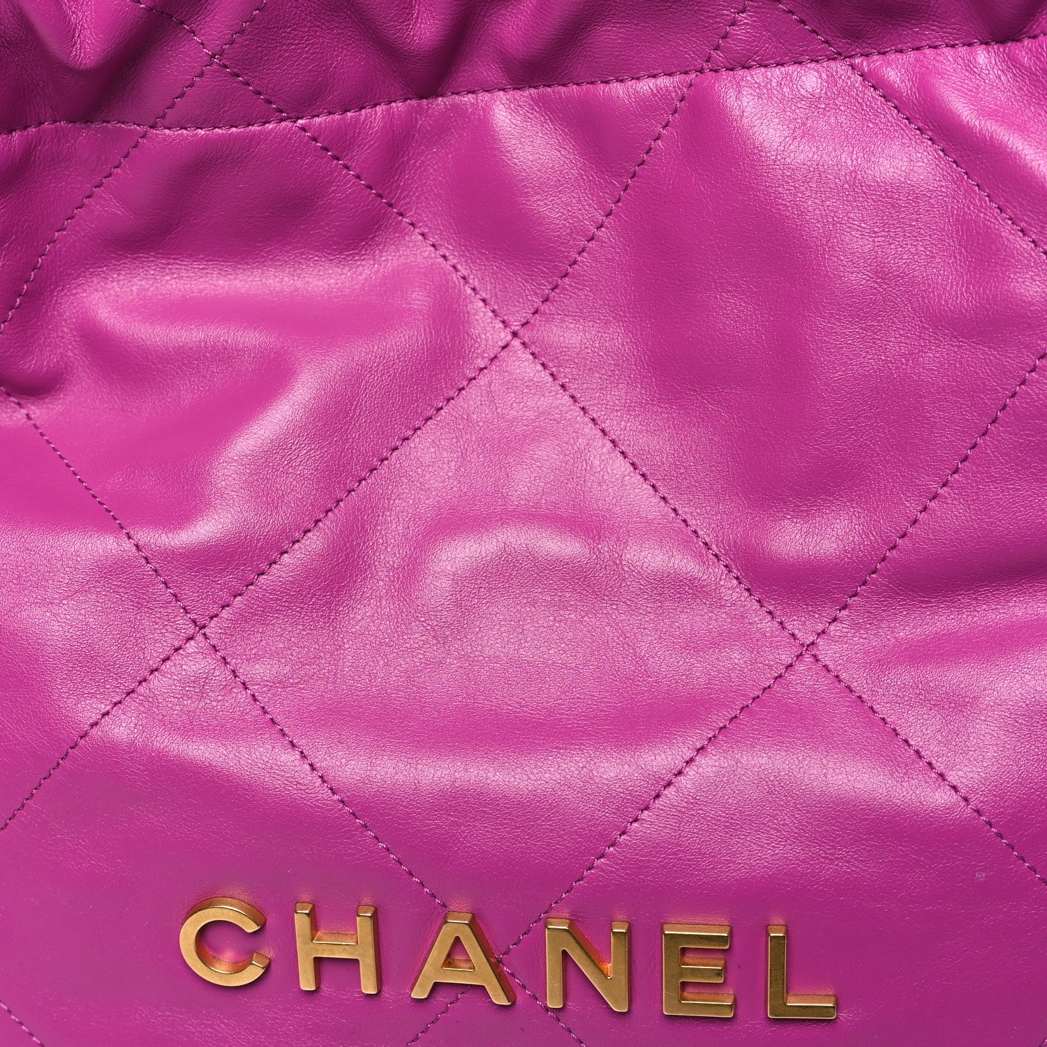 Shiny Calfskin Quilted Small Chanel 22 Fuchsia