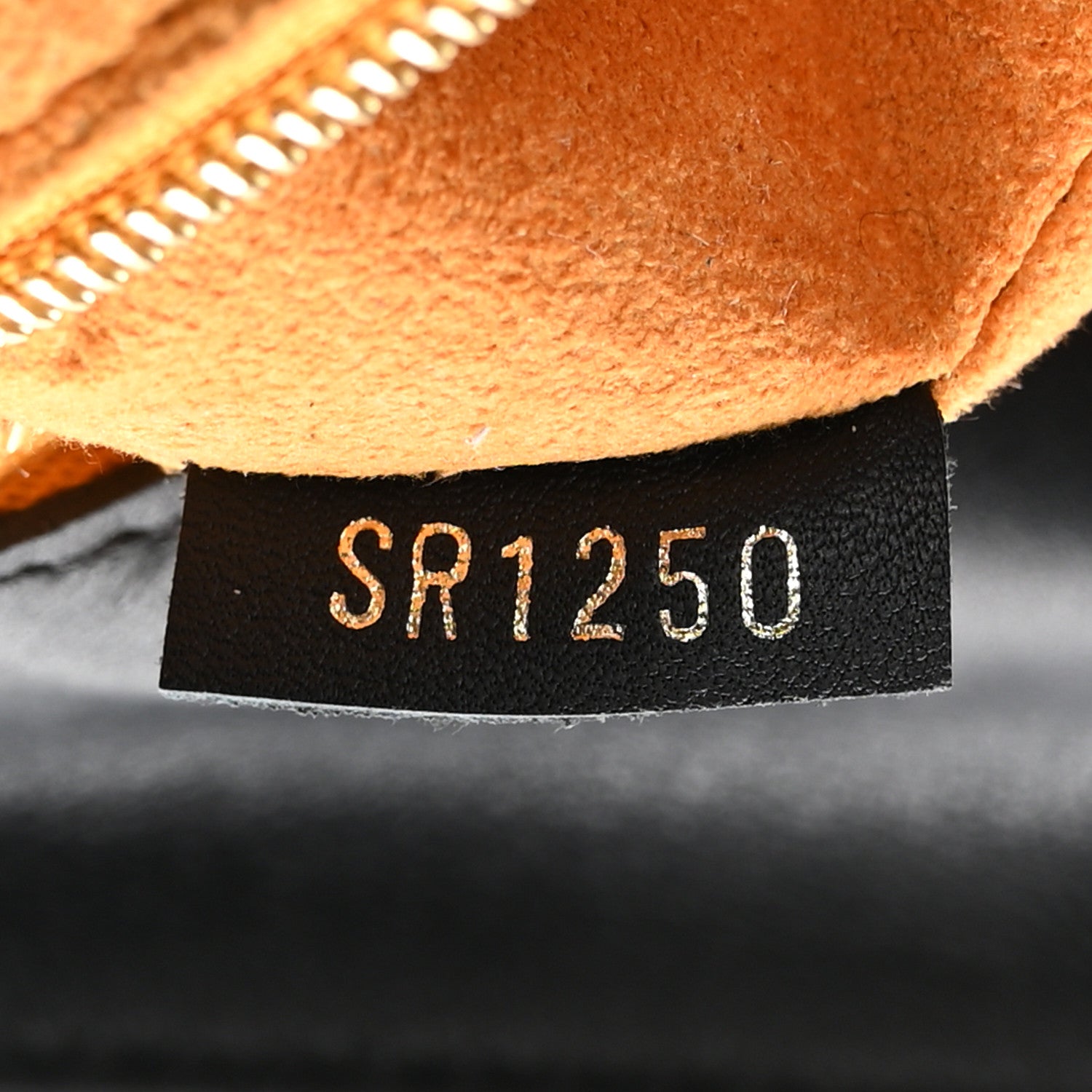 Calfskin Monogram Tufting On My Side Black