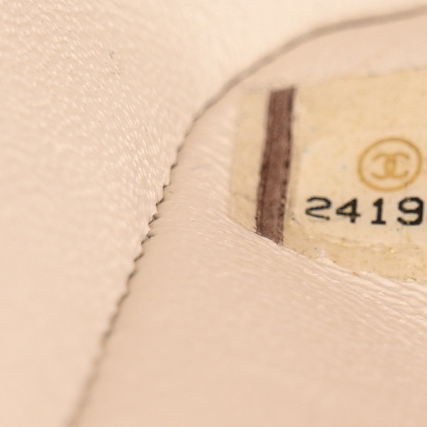 Crumpled Calfskin Quilted Medium Double Flap White