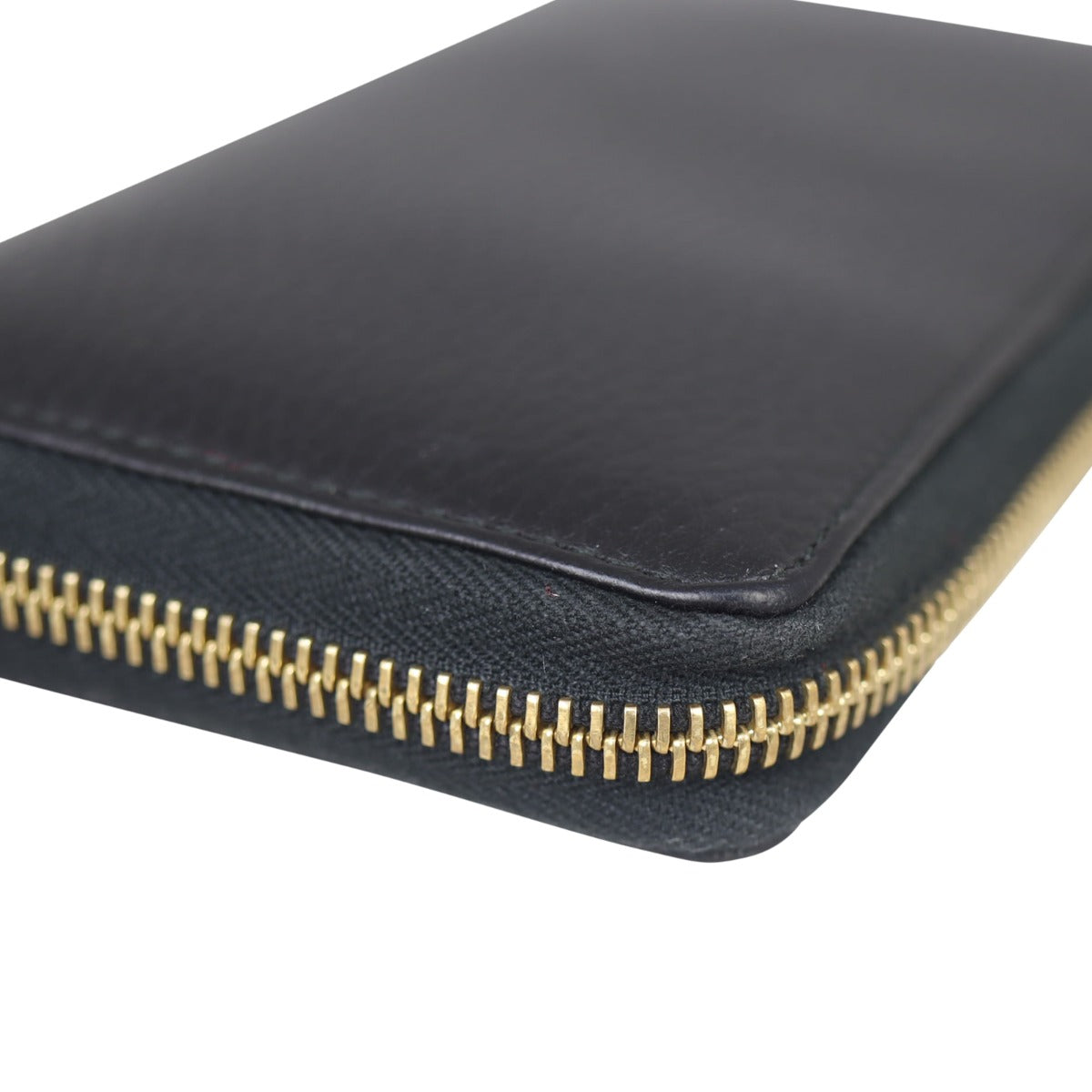 Gucci GG Leather Zip Around Wallet