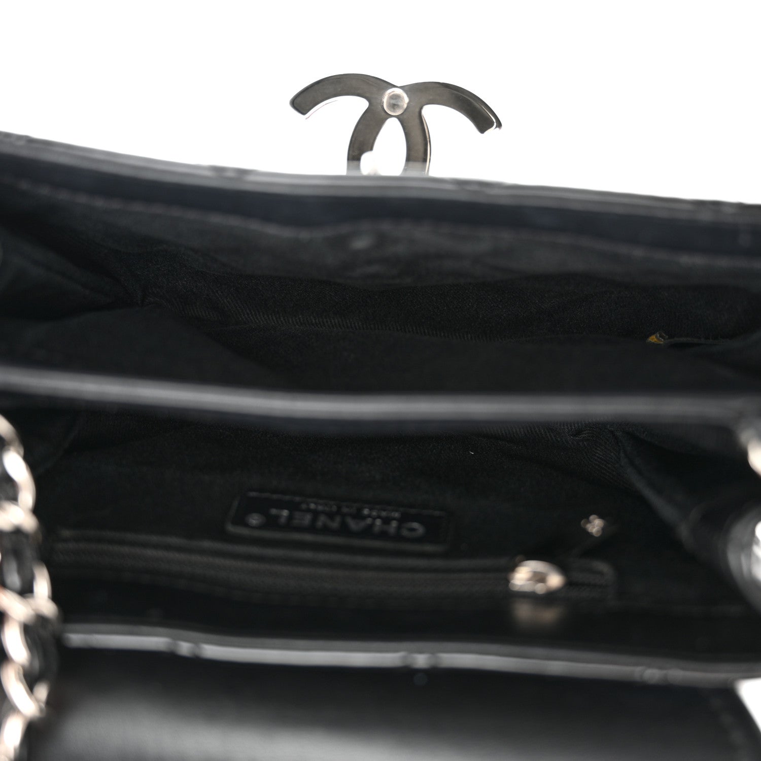 Patent Quilted Hamptons Flap Bag Black