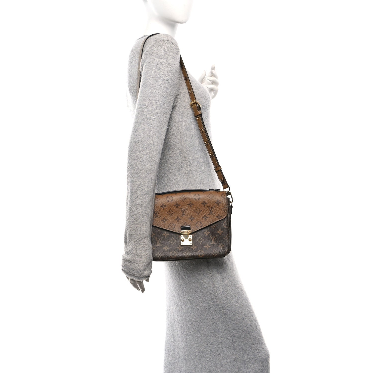 Reverse Monogram Pochette Metis