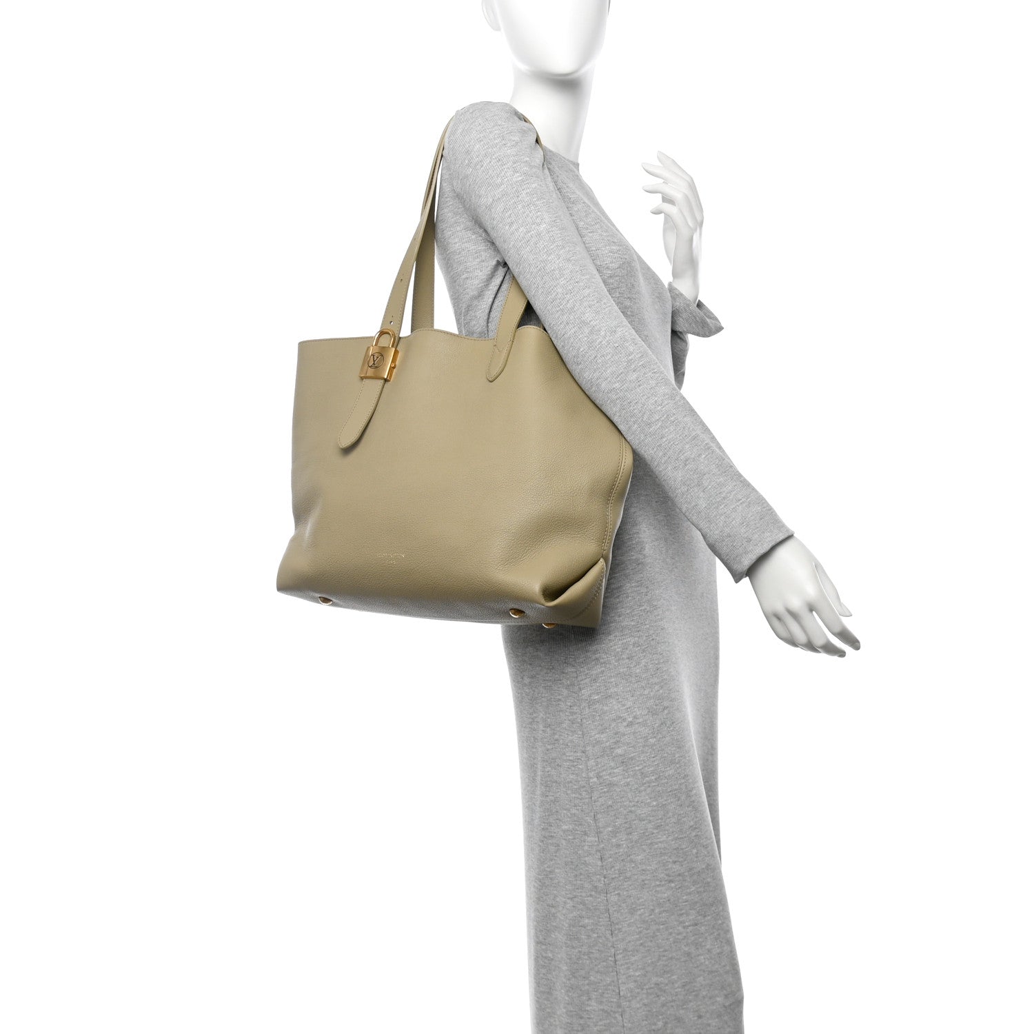 Grained Calfskin Low Key Cabas MM Clay