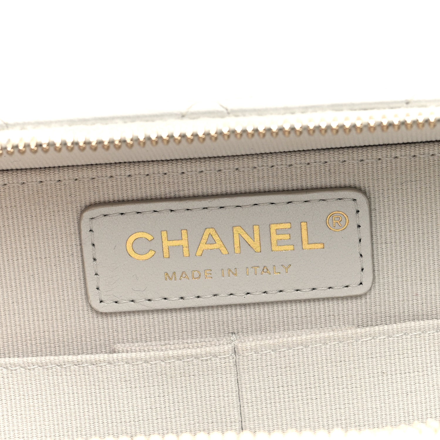Metallic Lambskin Quilted Top Handle Vanity Case Silver