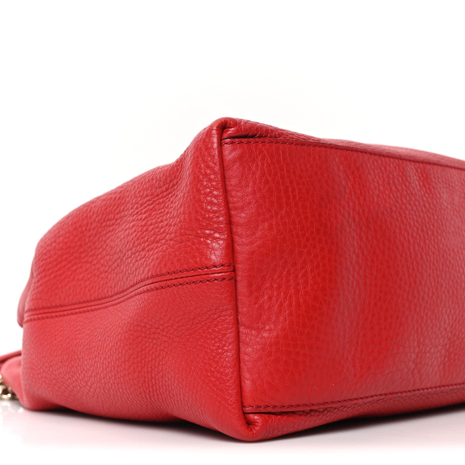 Pebbled Calfskin Medium Soho Chain Shoulder Bag Tabasco Red