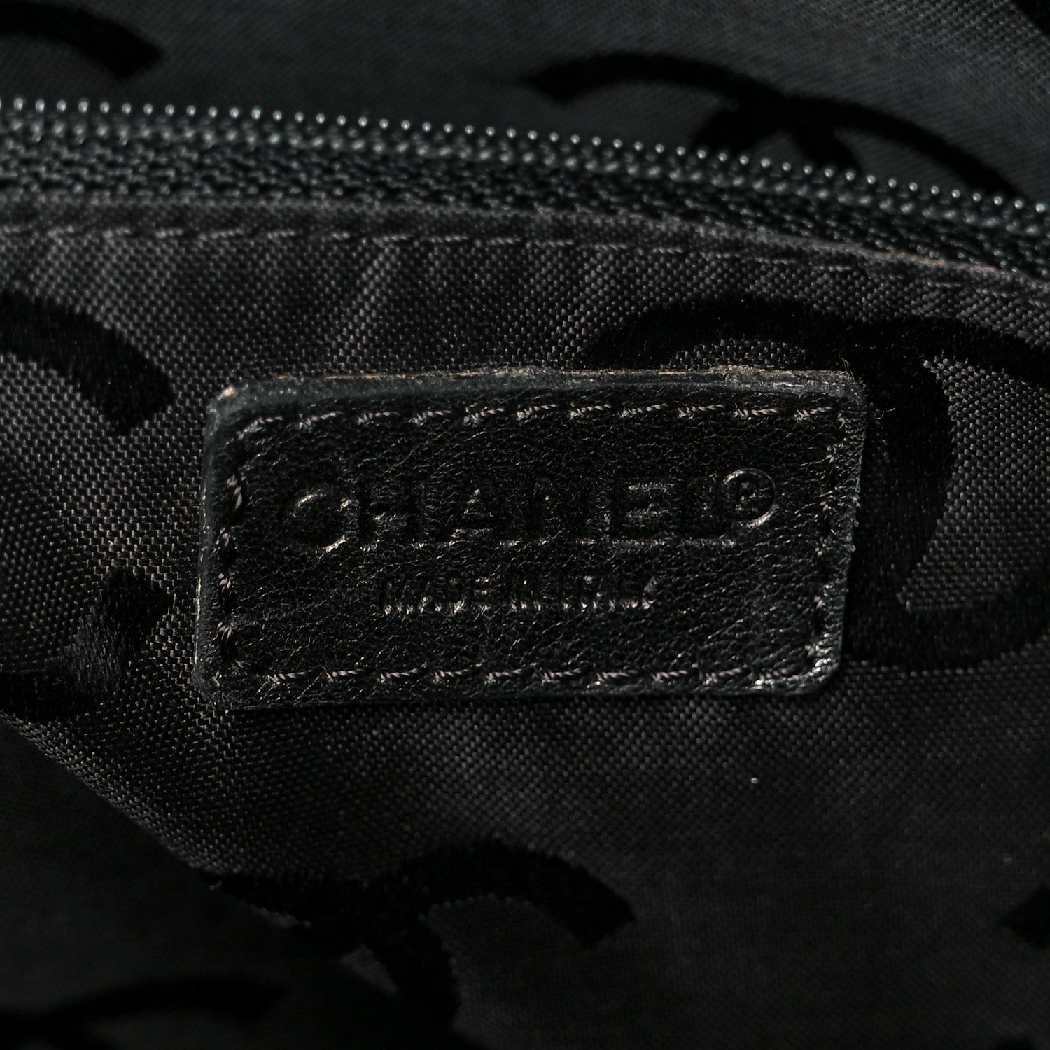 Calfskin Wild Stitch Large Tote Black