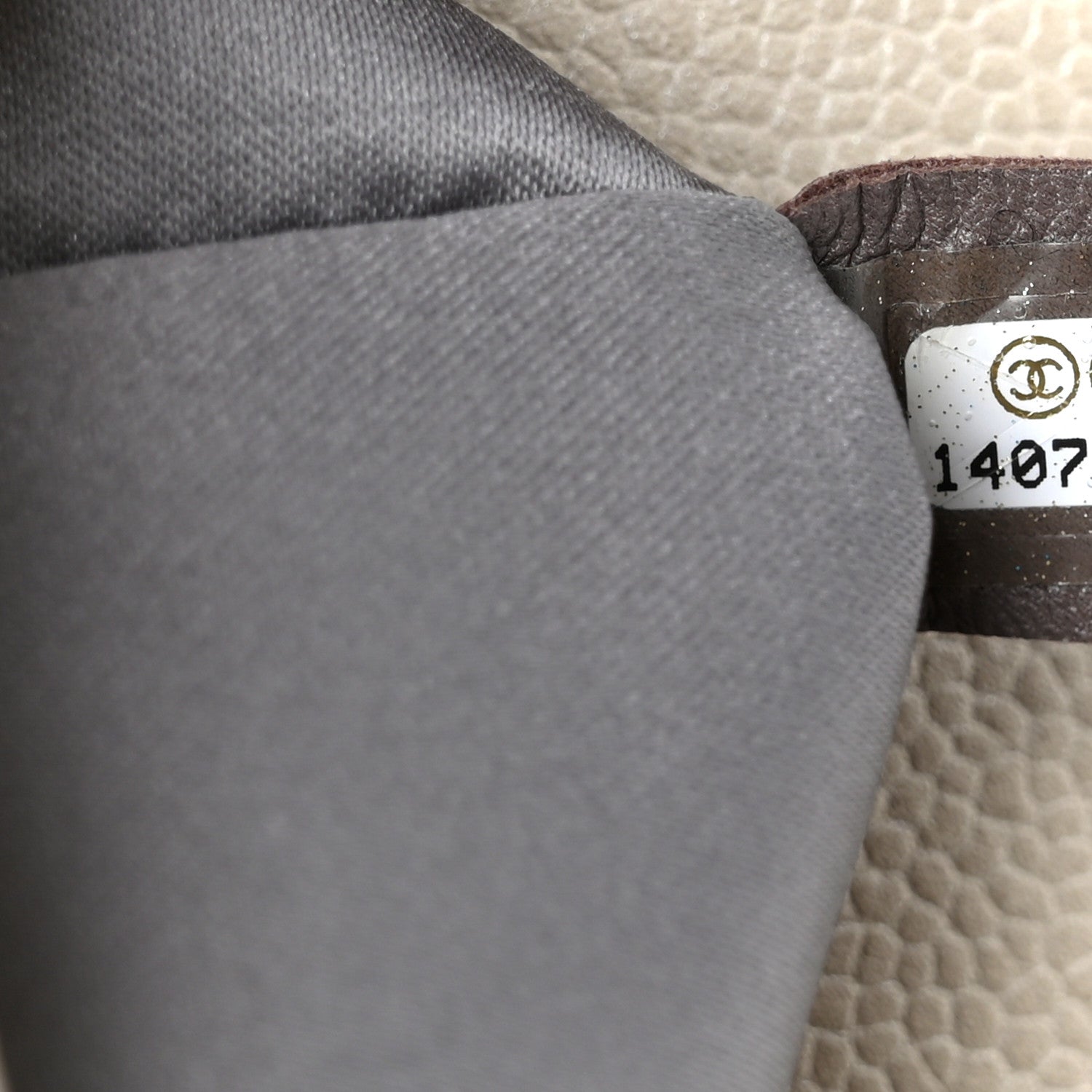 Caviar Quilted Coco Casual Flap Ivory