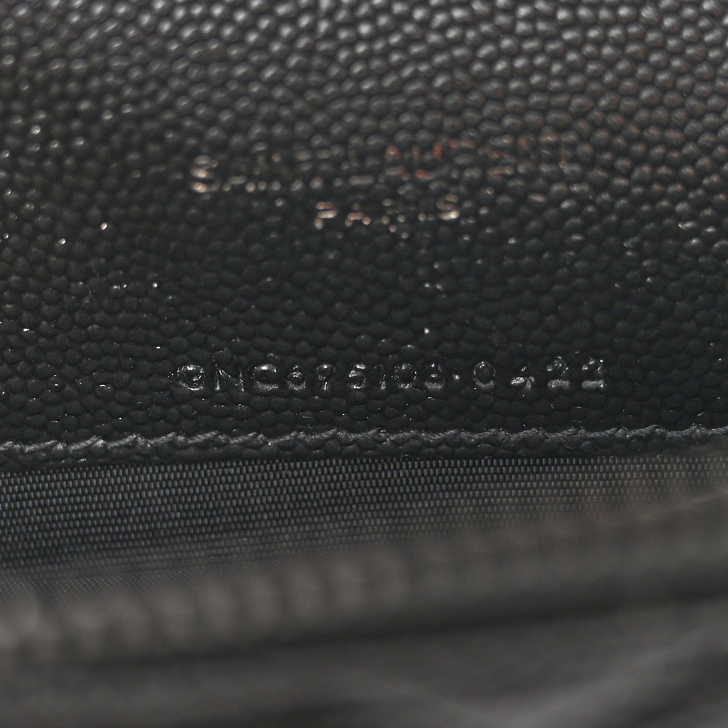 Grain De Poudre Matelasse Chevron Monogram Monochrome Envelope Chain Wallet Black
