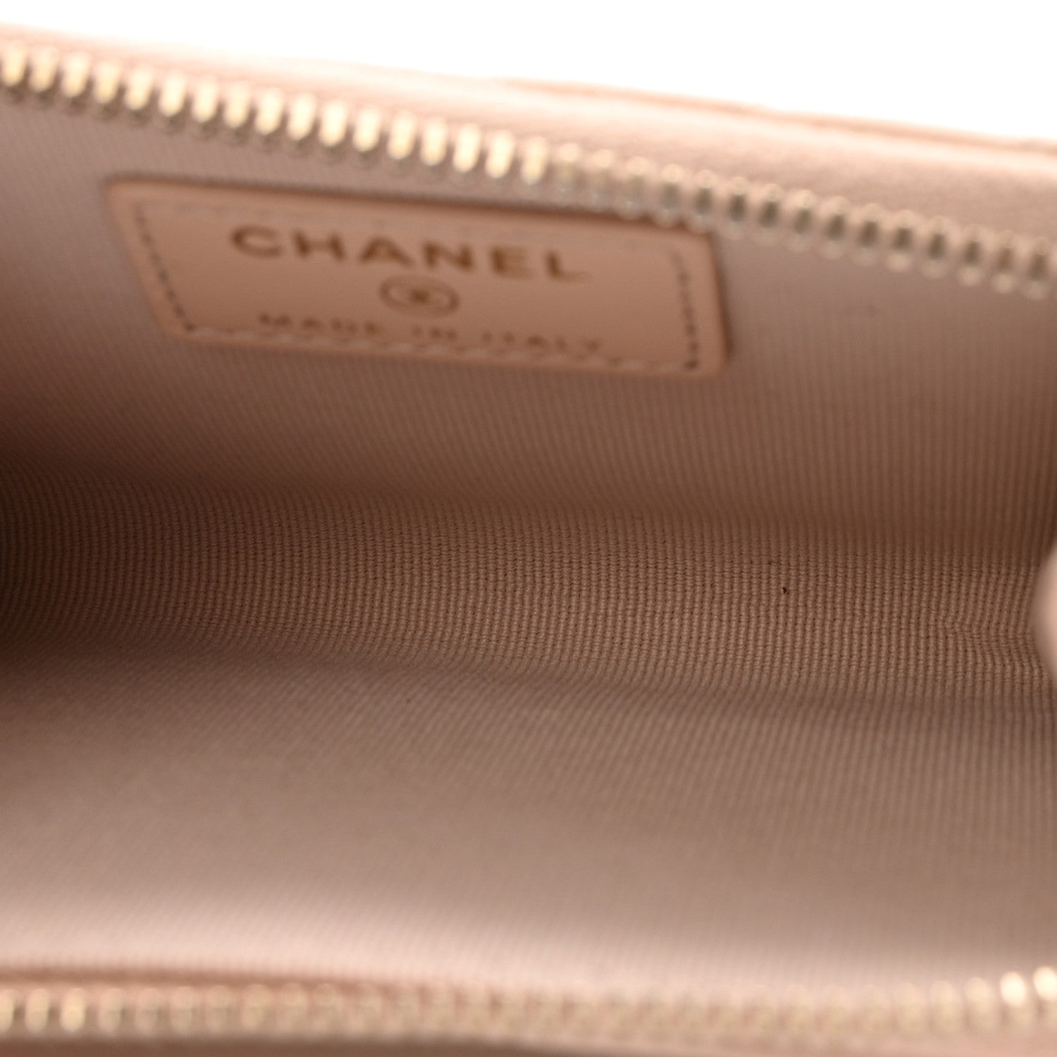 Caviar Quilted CC Zip Around Card Holder Beige